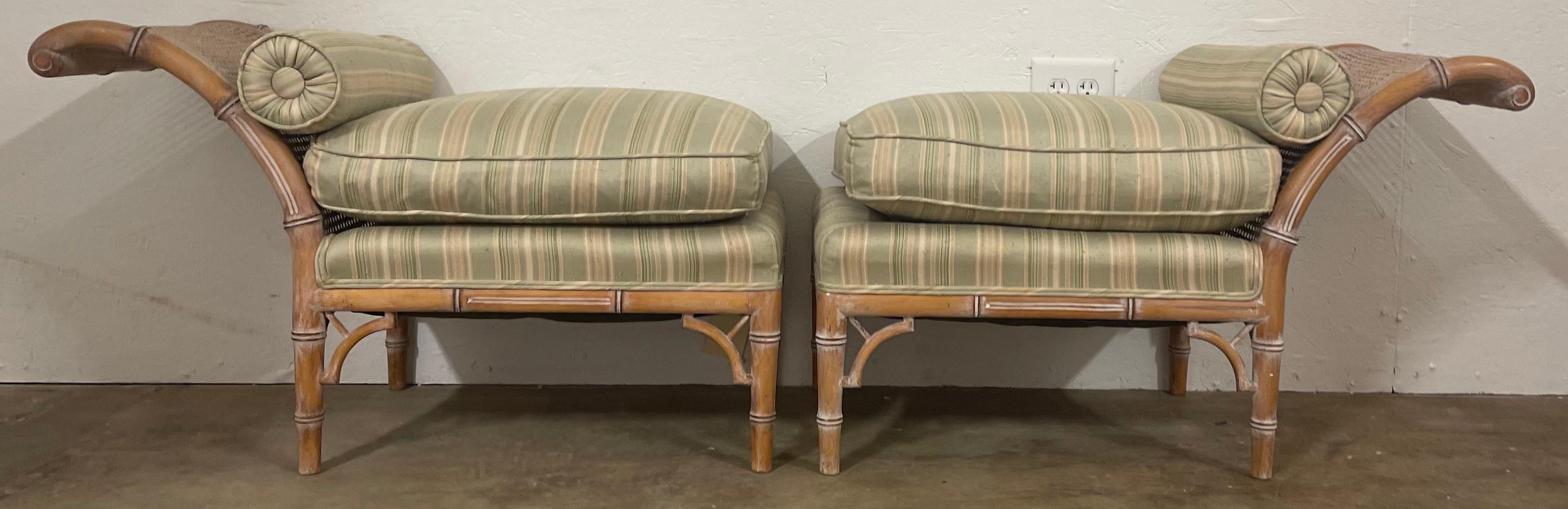 Bench oder Chaise aus Kunstbambus in Seide im Regency-Stil (Ende des 20. Jahrhunderts) im Angebot