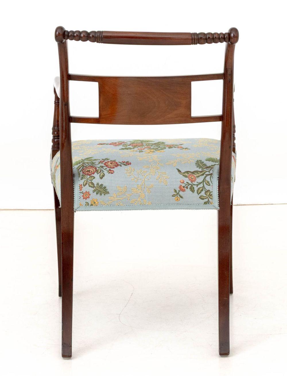 Regency Style Mahogany Armchair siglo XX en venta