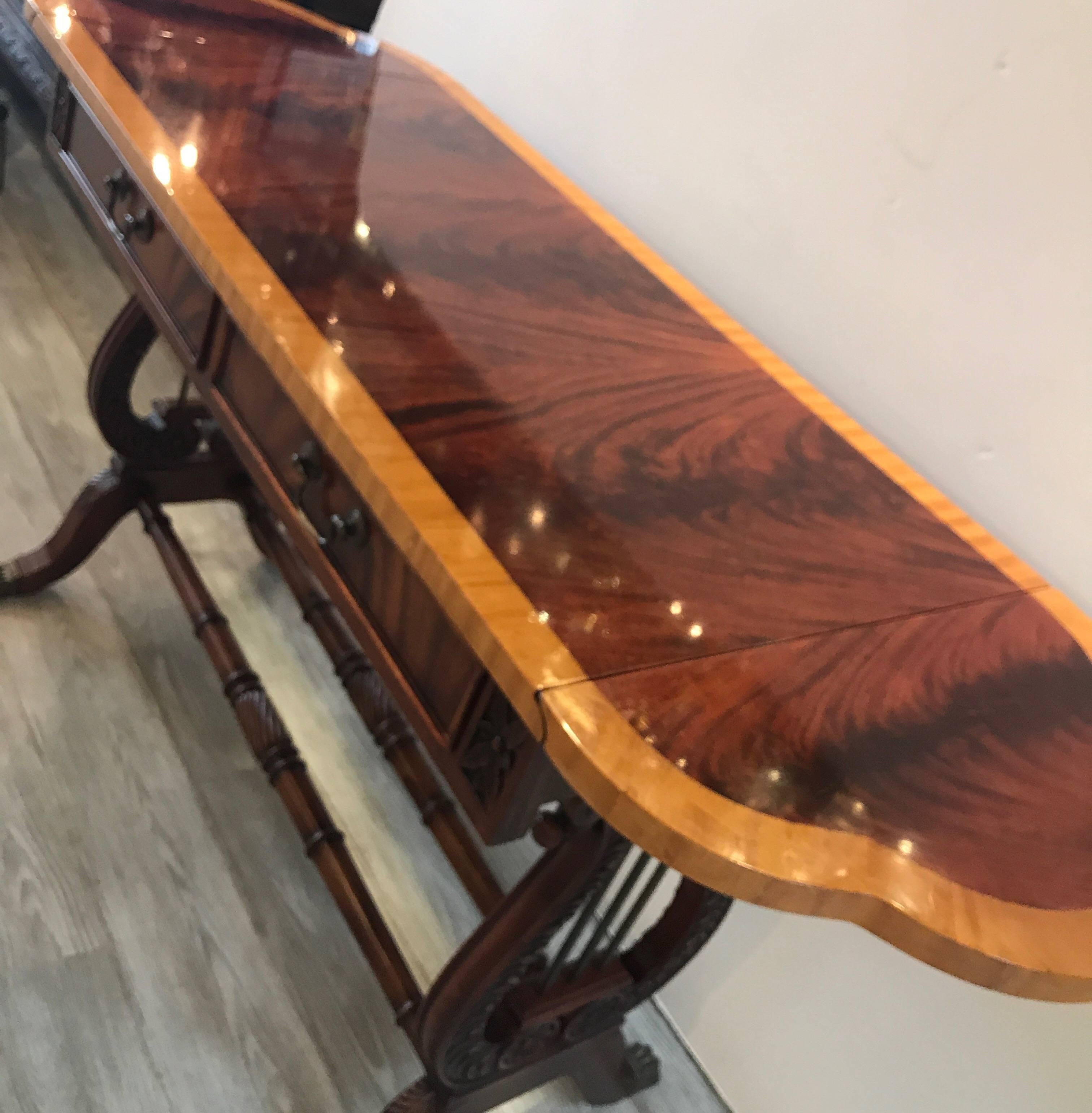Regency Style Mahogany Console Sofa Table In Excellent Condition In Lambertville, NJ