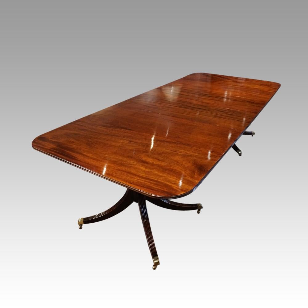 Regency style mahogany dining table
We are delighted to offer you this splendid Regency style mahogany dining table, made in a specialist cabinetmakers workshop.
The cabinetmaker would have selected fine mahogany, (that was not available at a timber