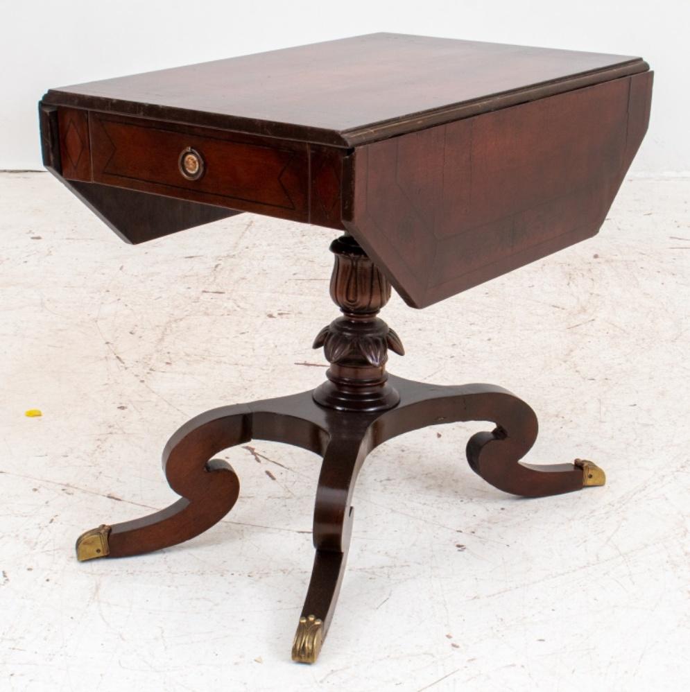 Regency Style Mahogany Drop-Leaf Table For Sale 8