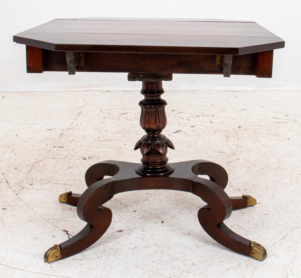 Regency Style Mahogany Drop-Leaf Table For Sale 4