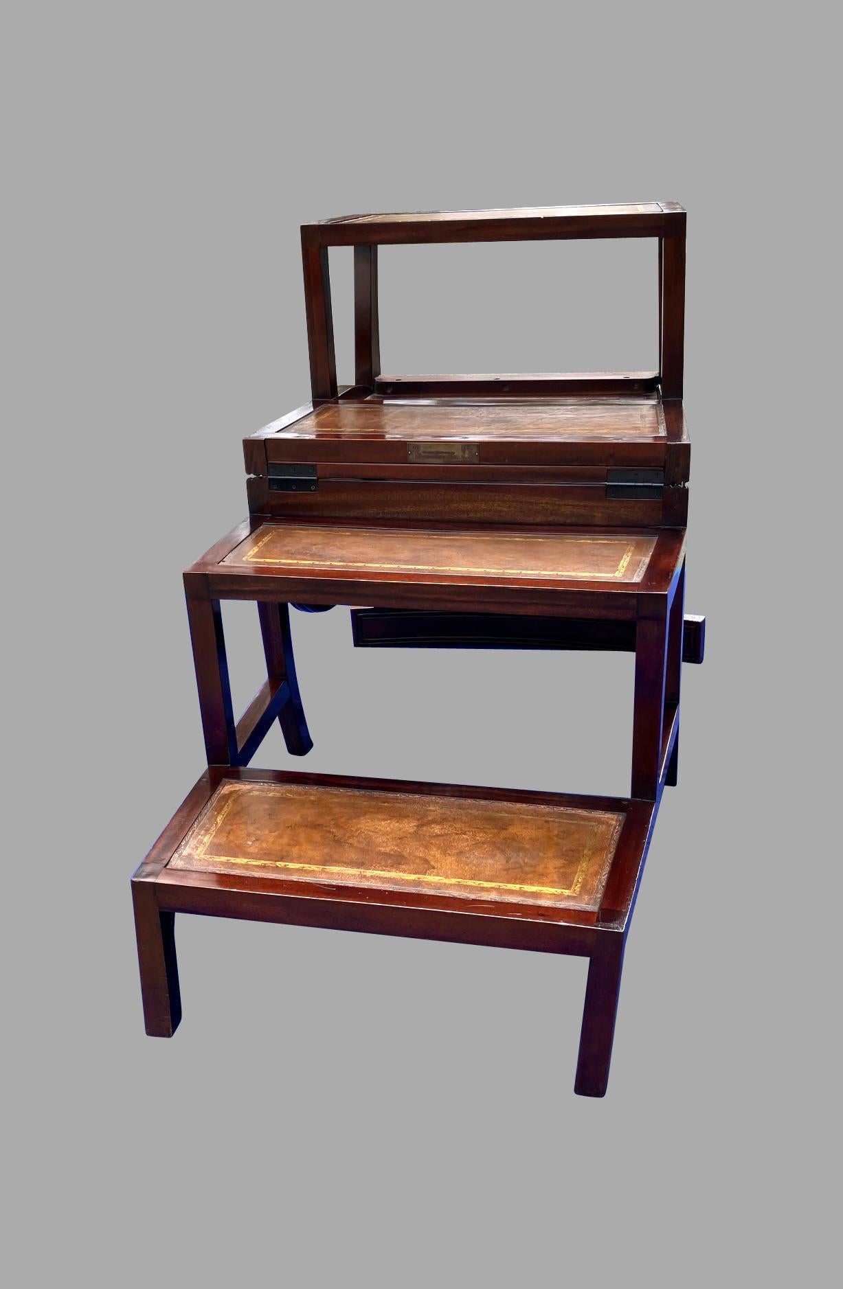 Sedia da biblioteca metamorfica in stile Regency in mogano con quattro gradini rivestiti in pelle in vendita 4