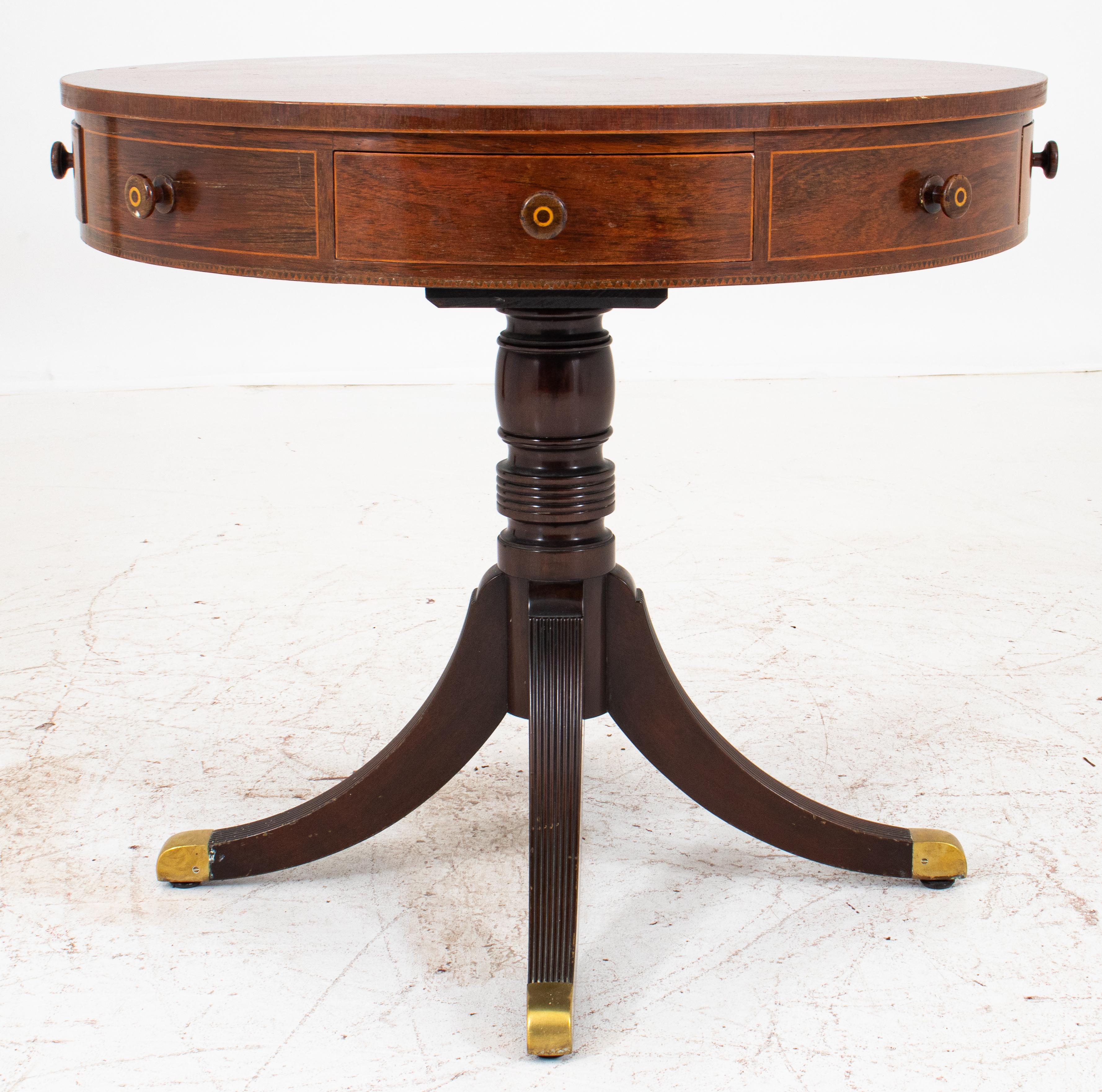 Regency Style Mahogany Rent or Drum Table In Good Condition In New York, NY