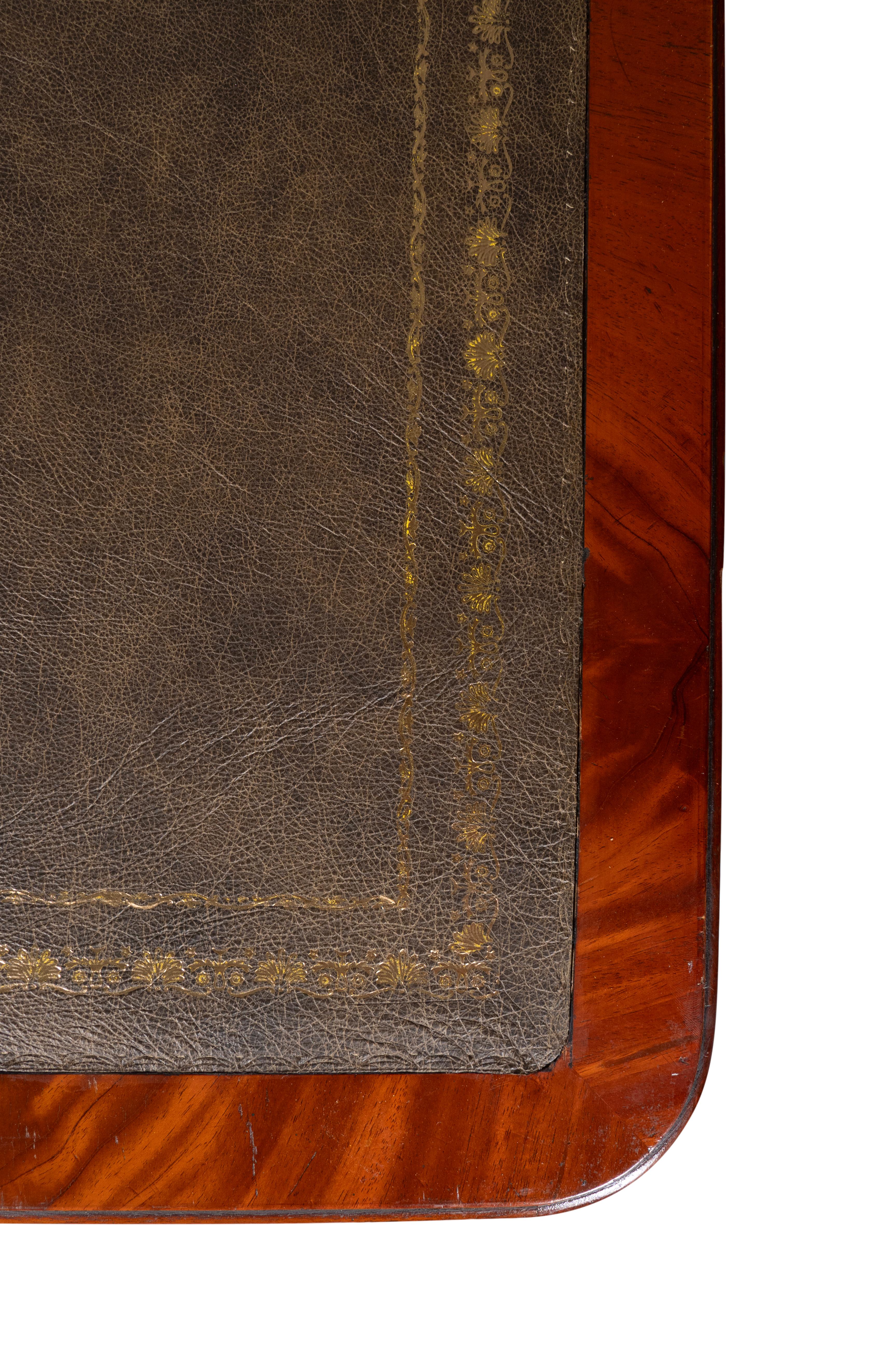 Regency Style Mahogany Writing Table en vente 6