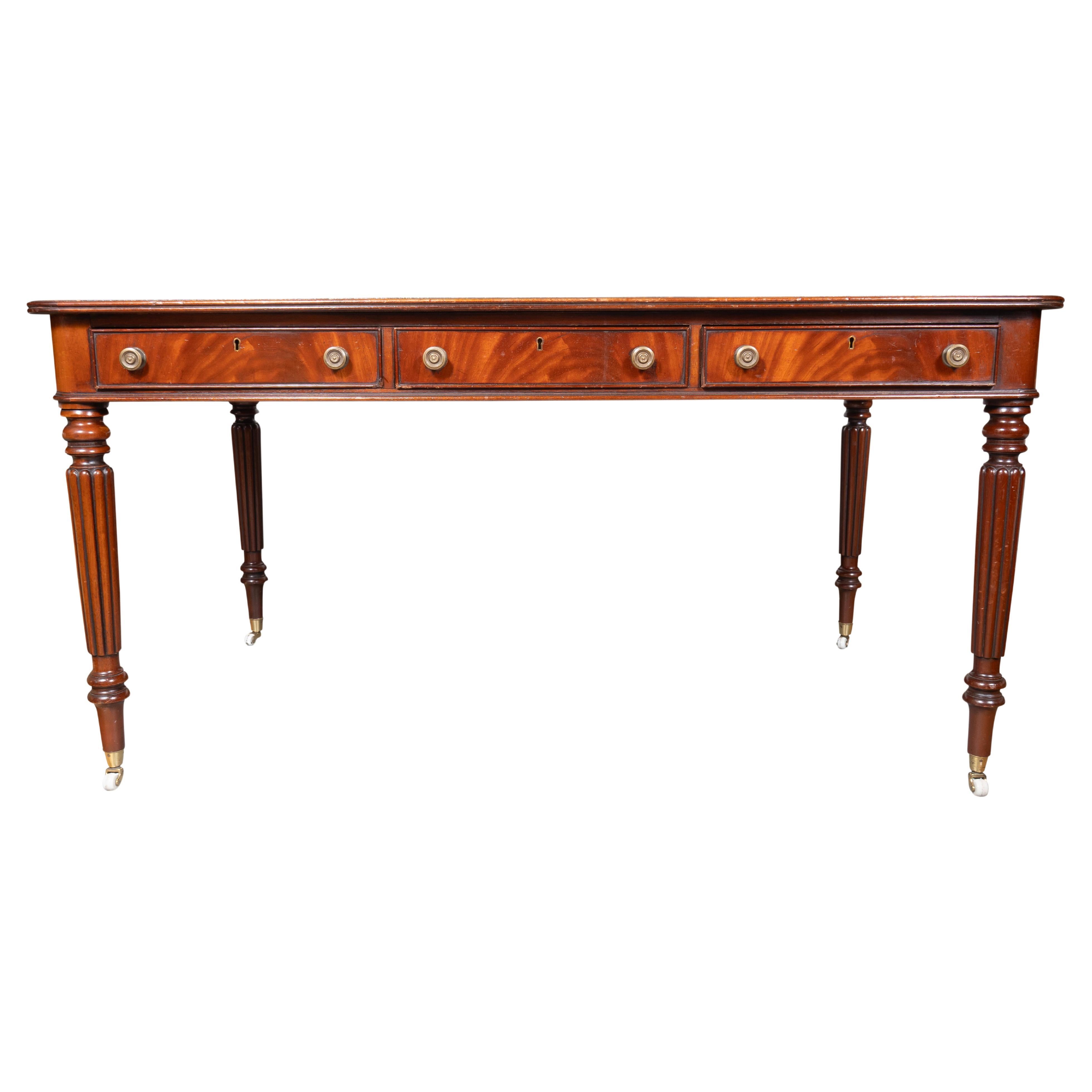 Regency Style Mahogany Writing Table en vente