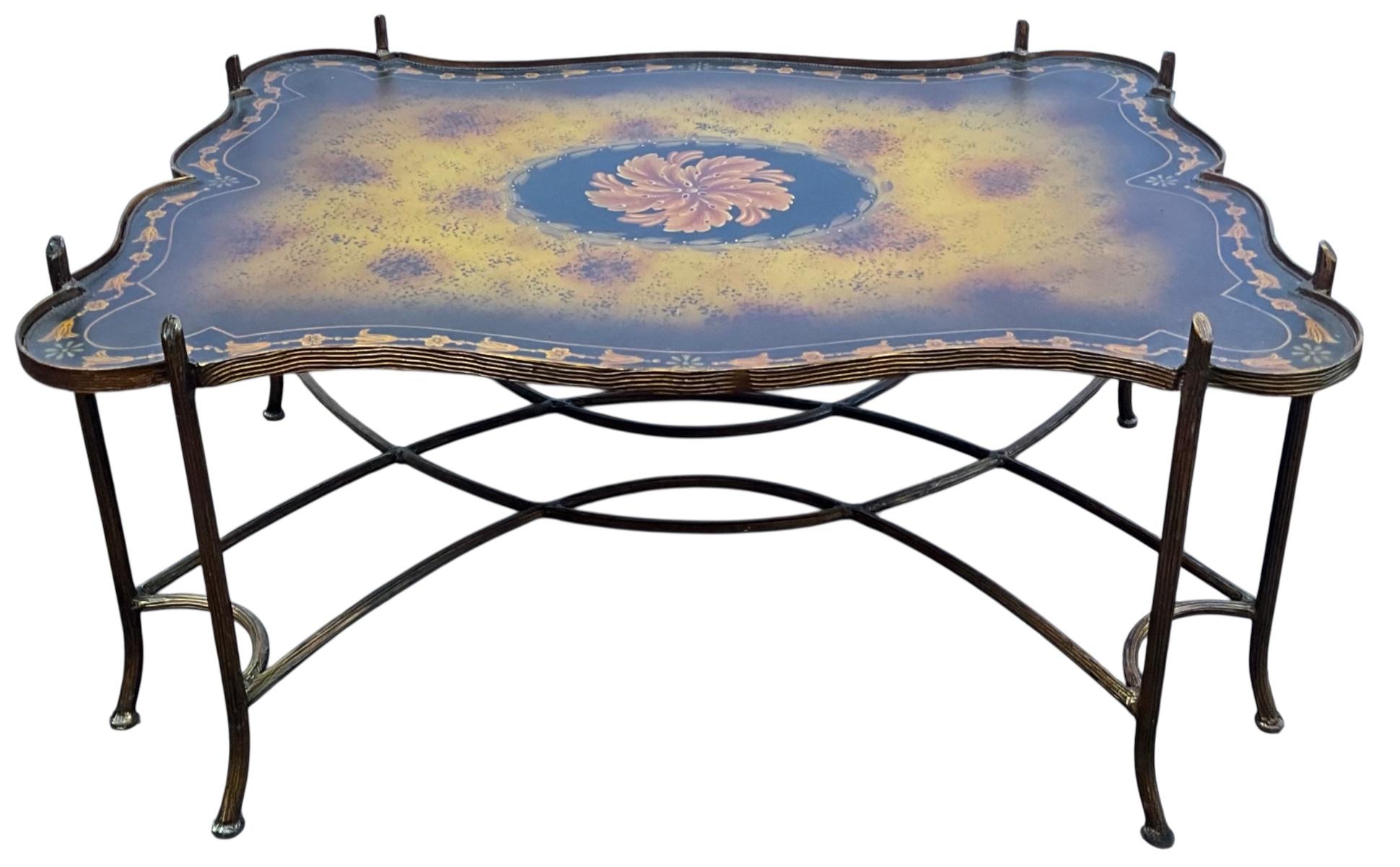 Regency-Stil Maitland-Smith Vergoldete Bronze Faux Bois Tablett Form Couchtisch im Angebot 1