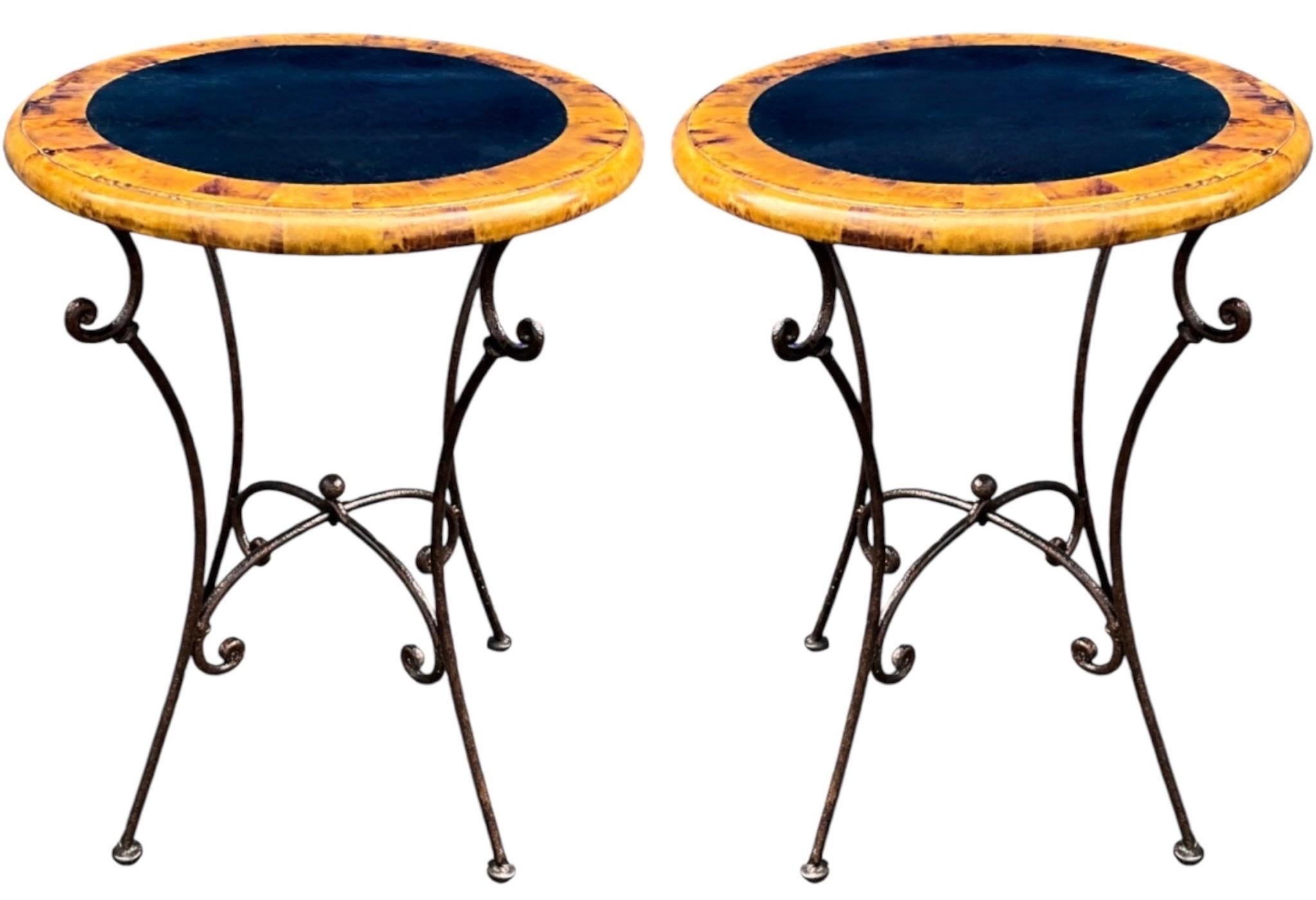 Philippin Tables d'appoint Maitland-Smith Penshell Faux Tortoise de style Régence avec bases en fer - S/2 en vente
