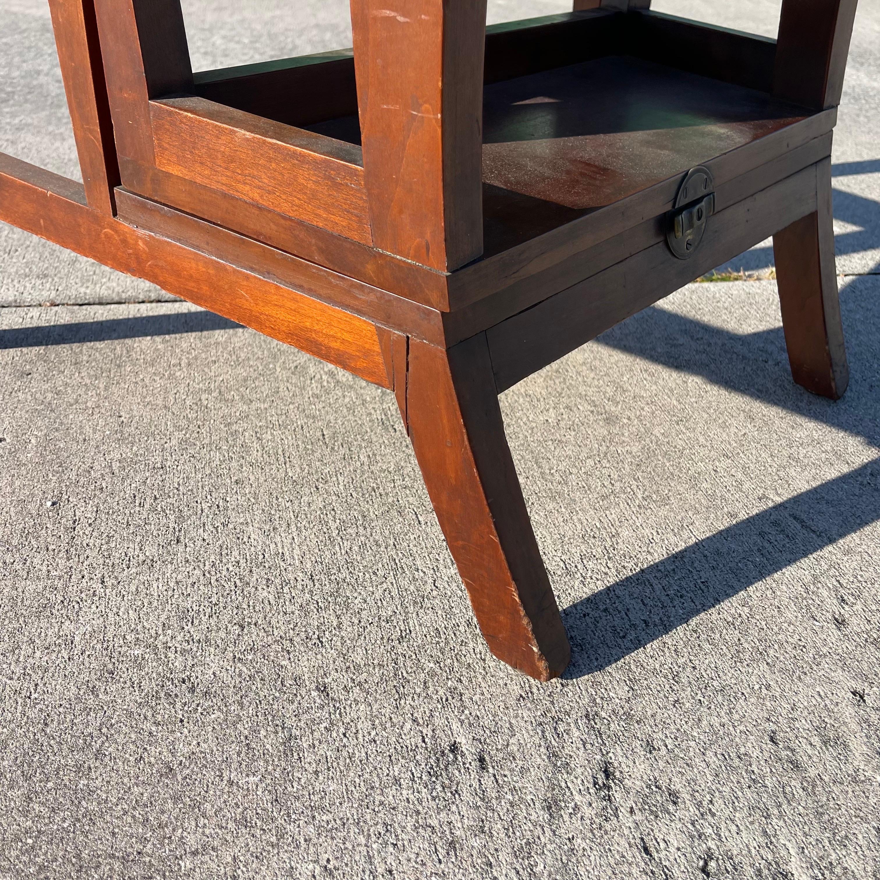 Chaise de bibliothèque à siège en rotin métamorphique de style Regency, marches, par Bittner, Louisville en vente 9