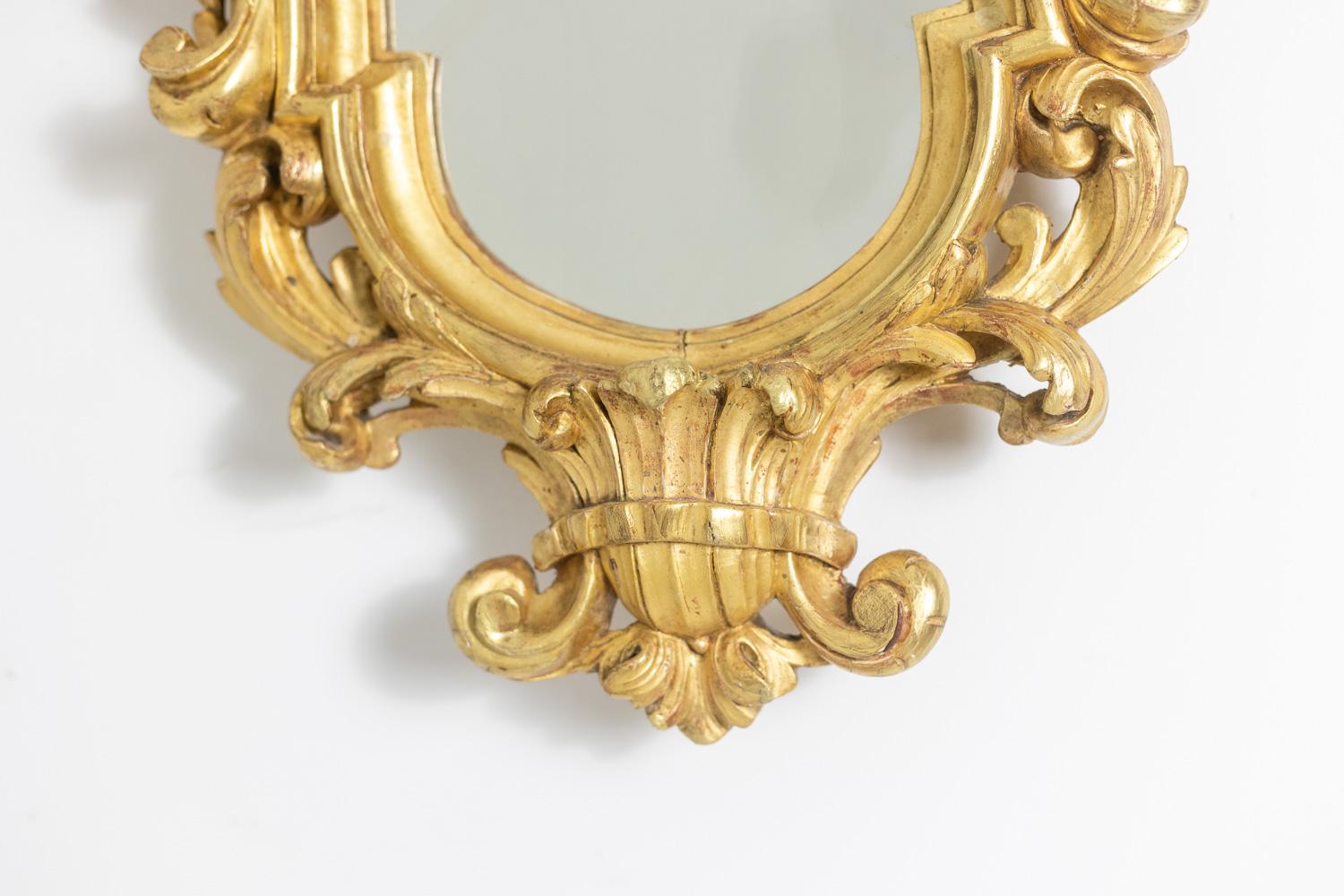 20th Century Regency style mirror in carved and gilded wood. 1950s. For Sale