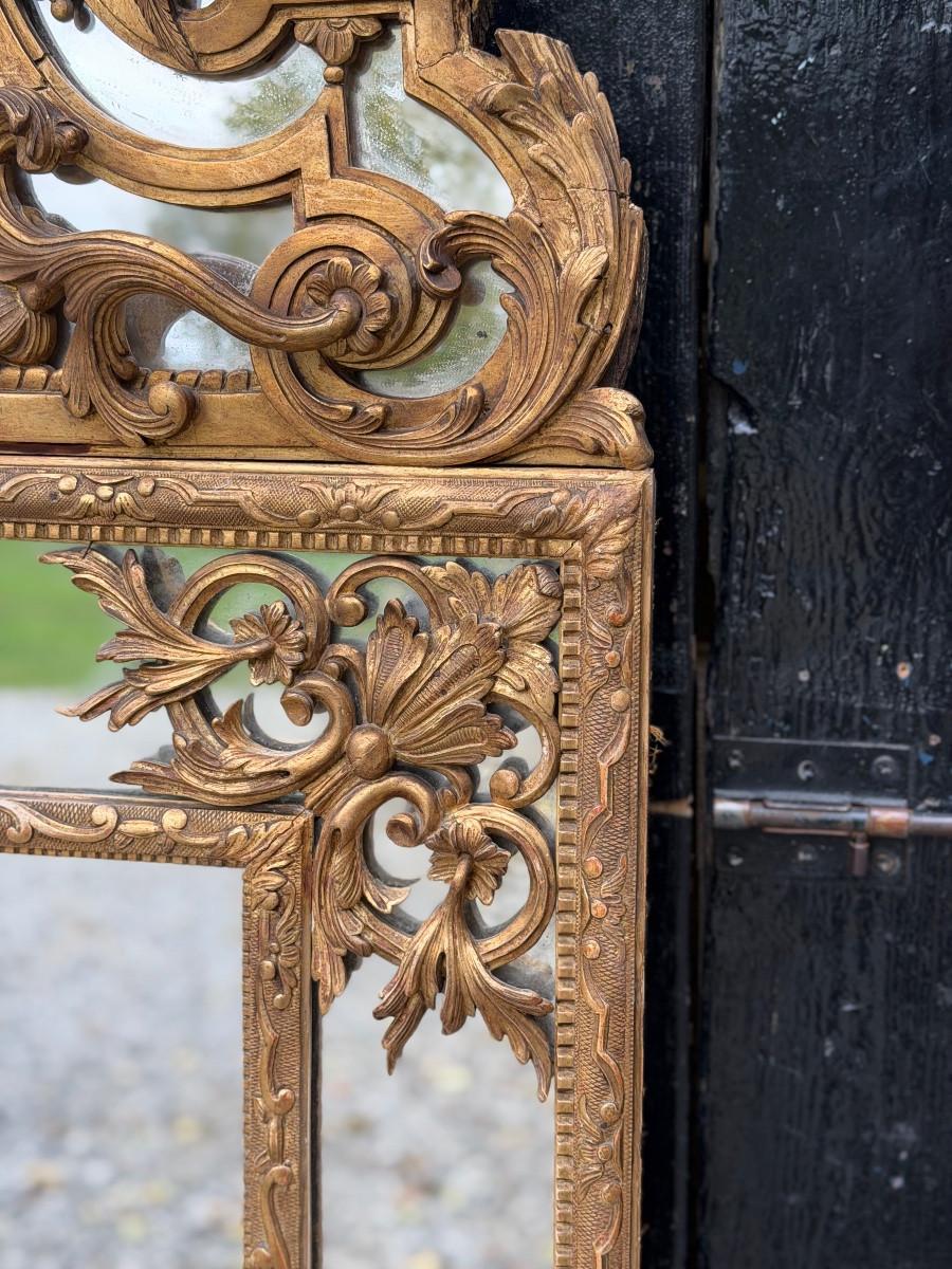 Espejo estilo Regencia en madera dorada, S. XIX Francés en venta