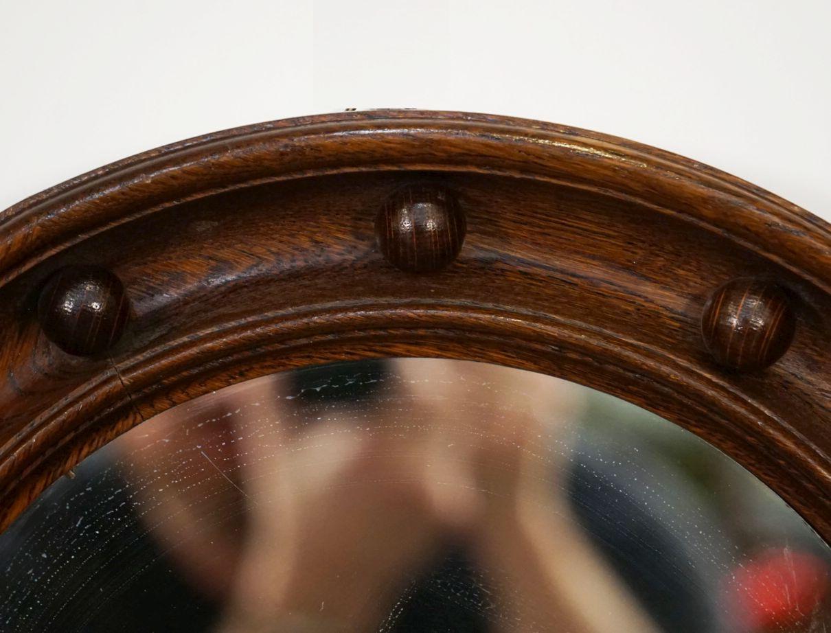 English Regency Style Round Mirror with Oak Wood Frame from England (Diameter 16 1/2)  For Sale