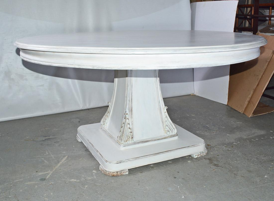 American 'Regency' Style Round Pedestal Dining Table