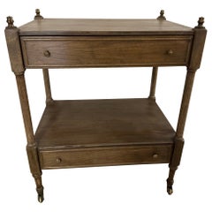 Mesa auxiliar o mesilla de noche estilo Regencia