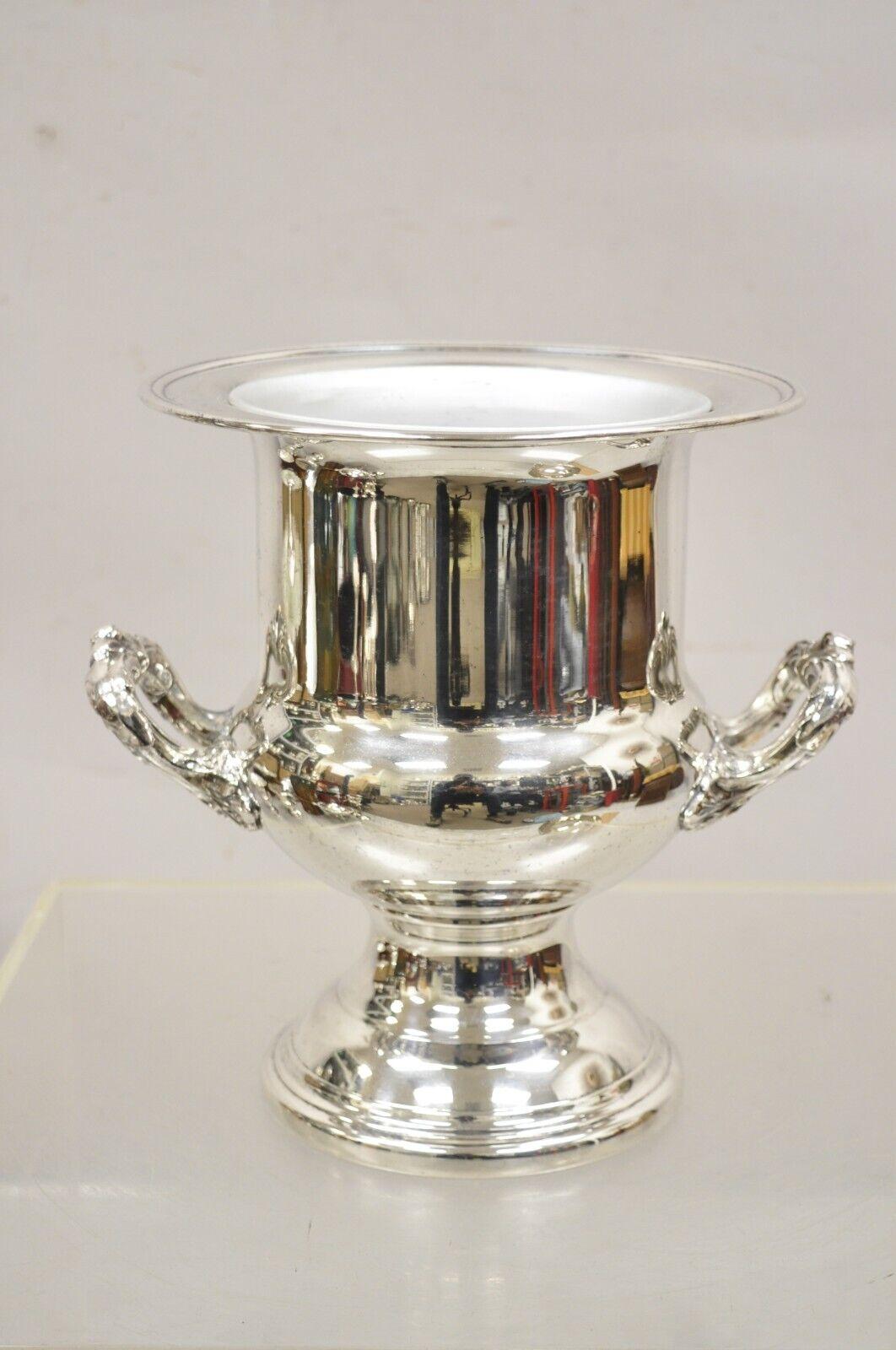 Regency Style versilbert Twin Handle Trophy Cup Champagner Eimer Eiskühler im Angebot 5