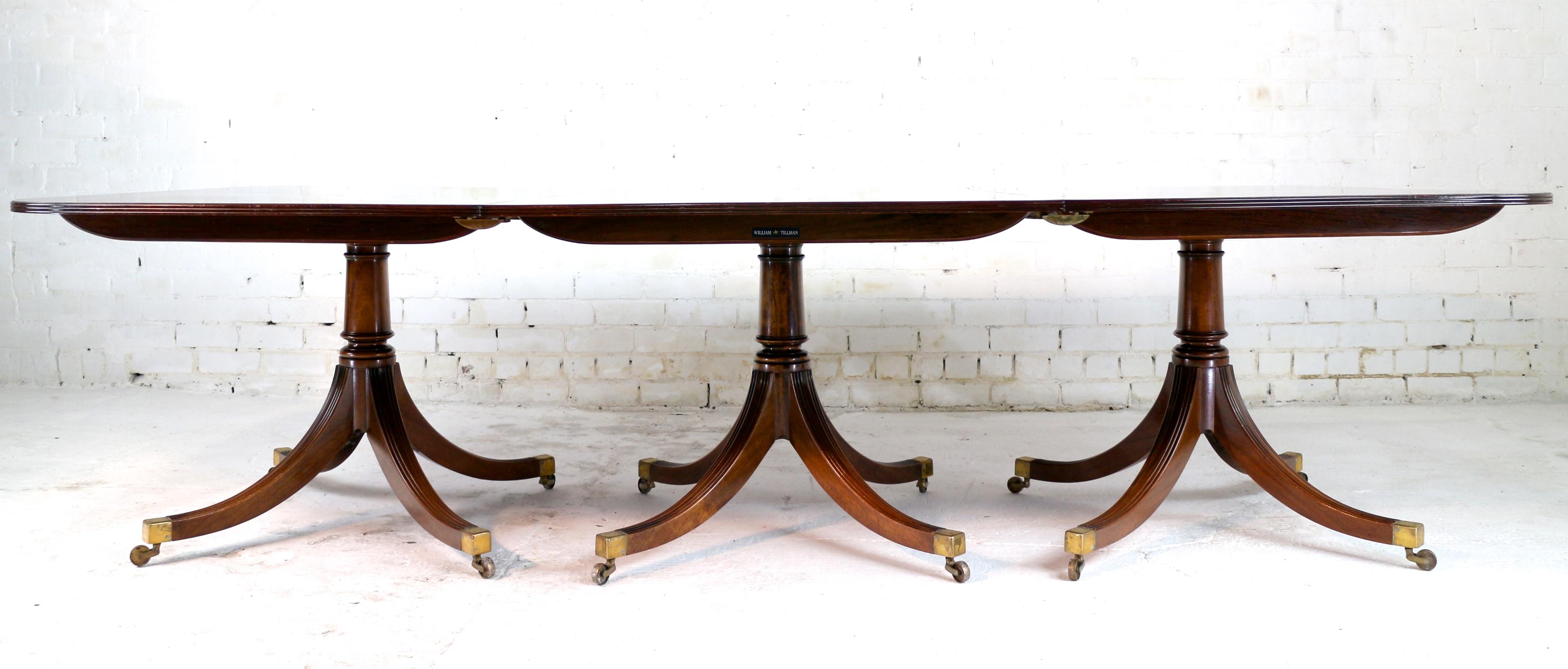 Regency Style Solid Mahogany Extending Three Pillar Dining Table and Two Leaves 11