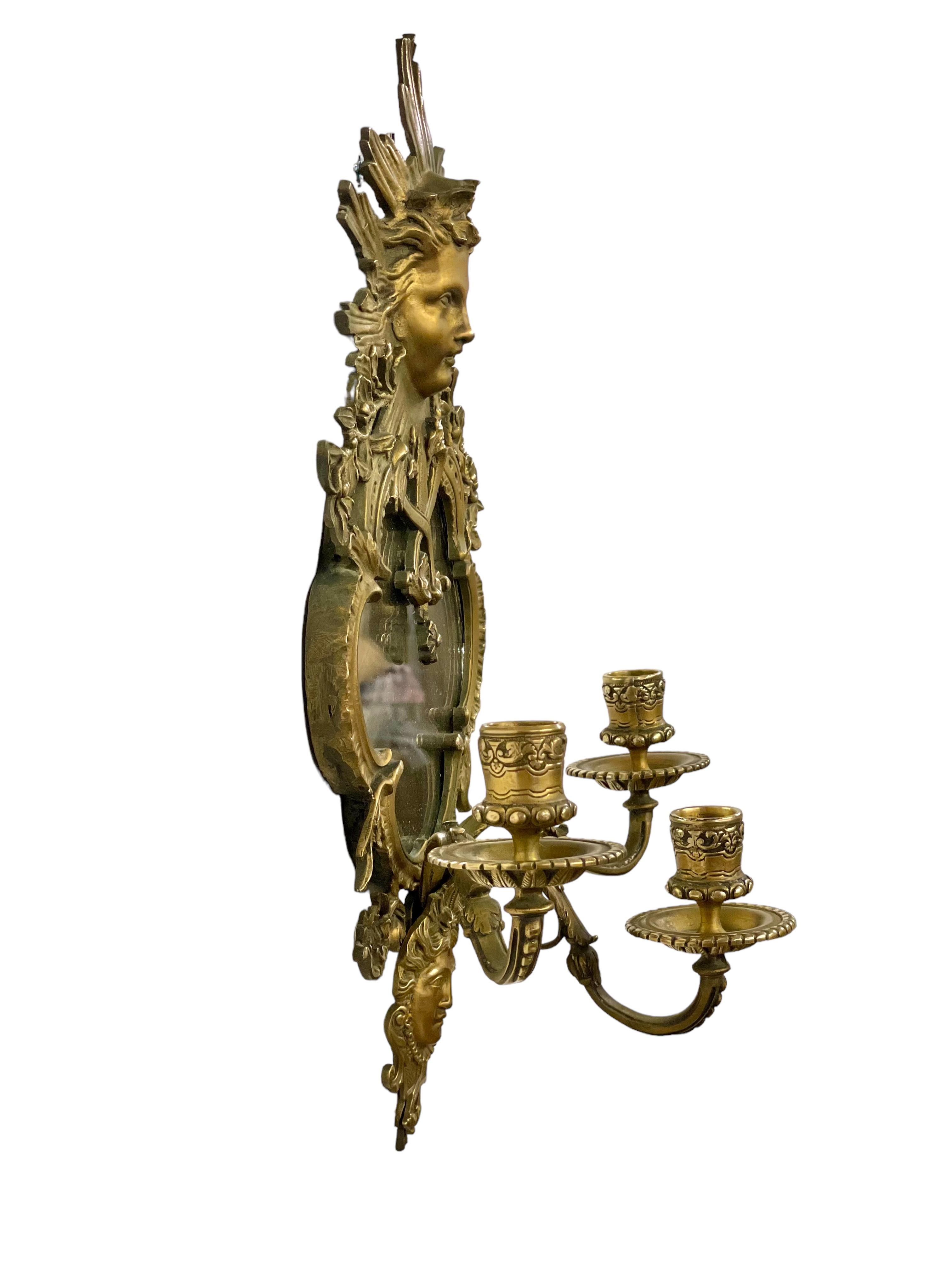 Regency Style Three Light Bronze Wall Sconce 19th Century In Good Condition For Sale In LA CIOTAT, FR