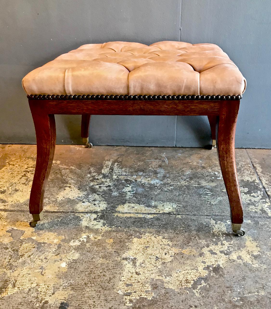 Regency Style Tufted Leather Bench In Good Condition In Pasadena, CA