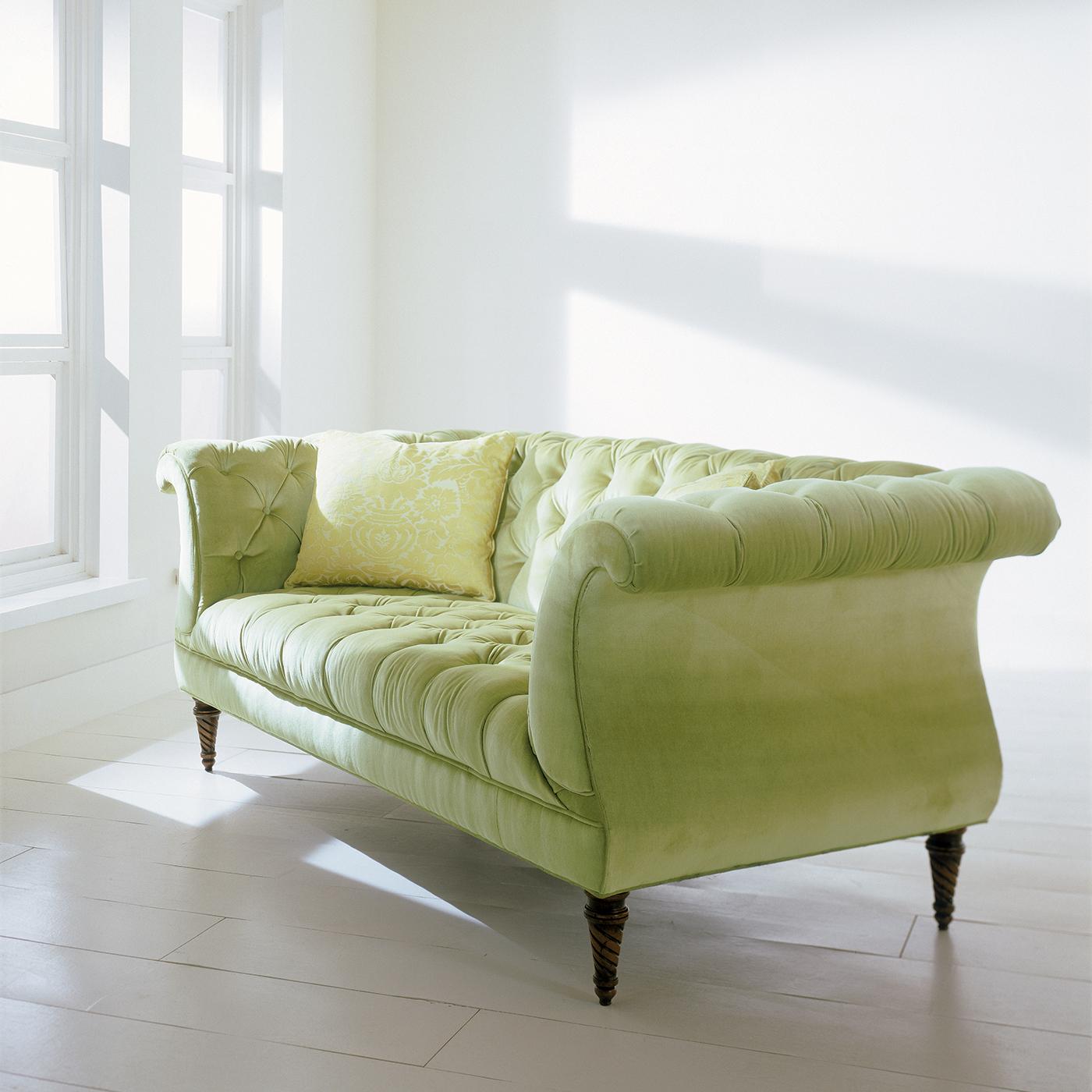 Regency-Stil getuftetes Leier-Sofa im Zustand „Neu“ im Angebot in Westwood, NJ