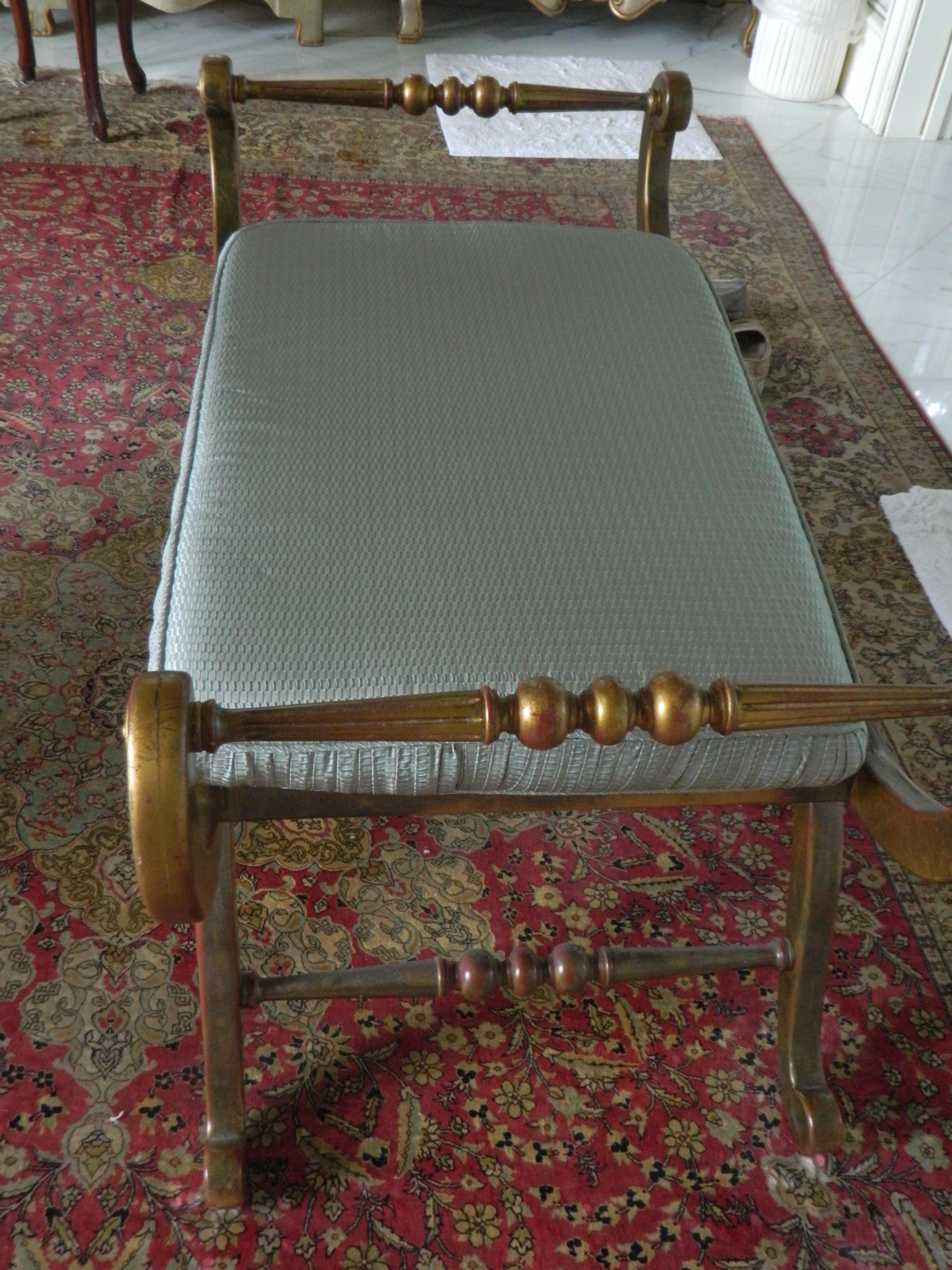 Regency Style Upholstered Window Bench, 20th Century In Good Condition In Savannah, GA