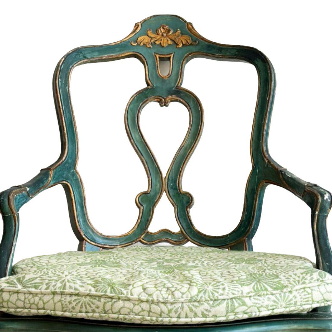 Regency Style Vintage Fauteuil Chair With Cushion im Zustand „Relativ gut“ im Angebot in Locust Valley, NY