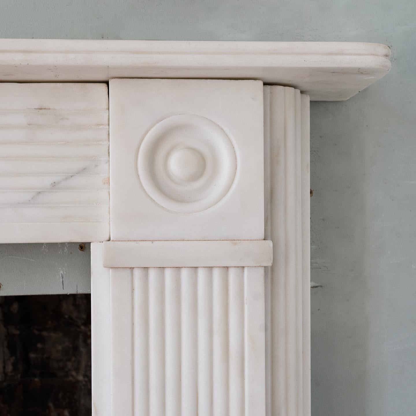 Regency Style White Marble Bullseye Fireplace In Good Condition In London, GB
