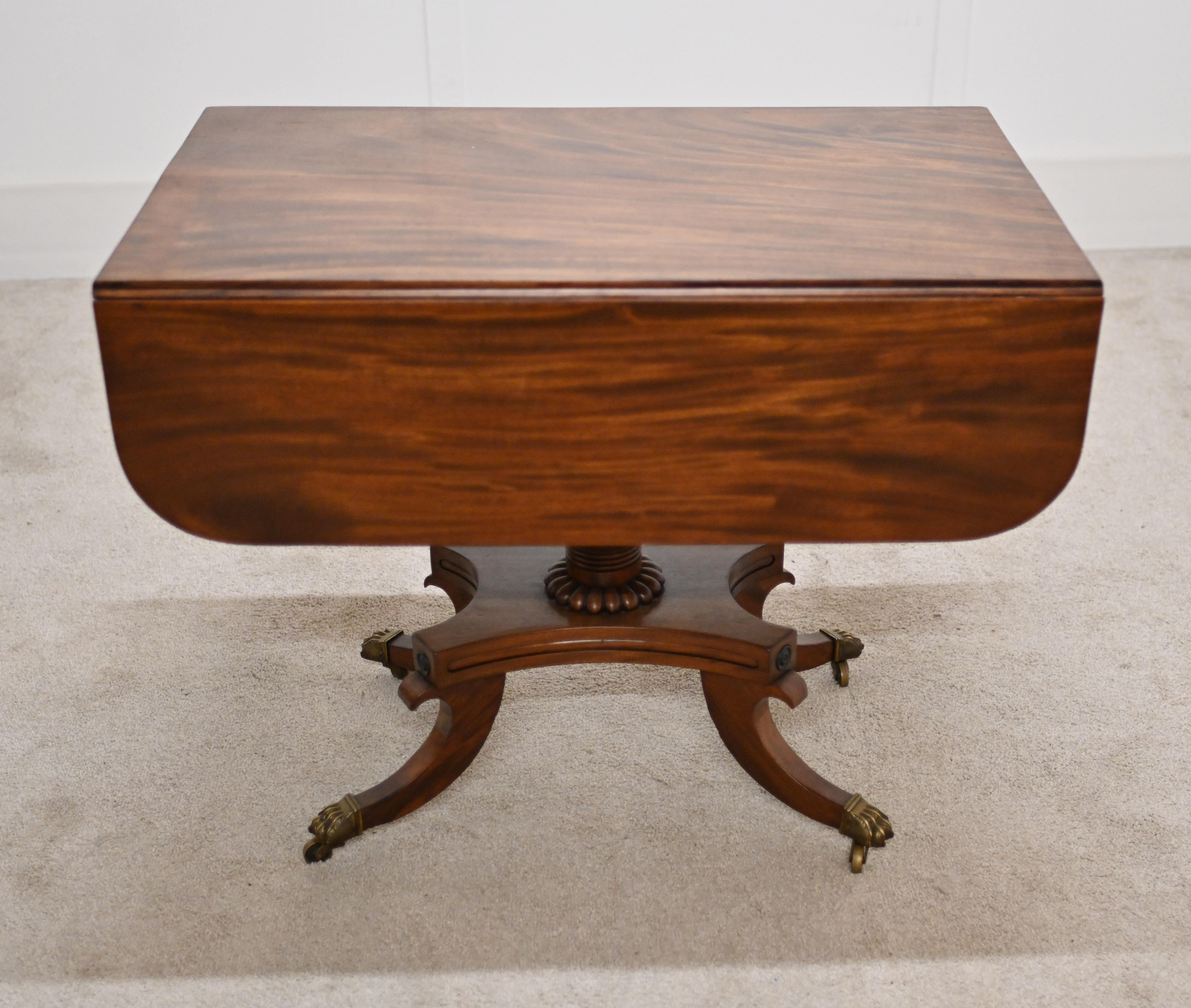 Regency Sutherland Table Drop Leaf 1820 In Good Condition For Sale In Potters Bar, GB
