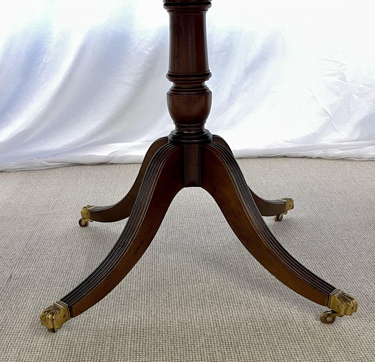 Regency Three-Pedestal Tilt-Top Dining Table, Banded, 19th/20th Century 4