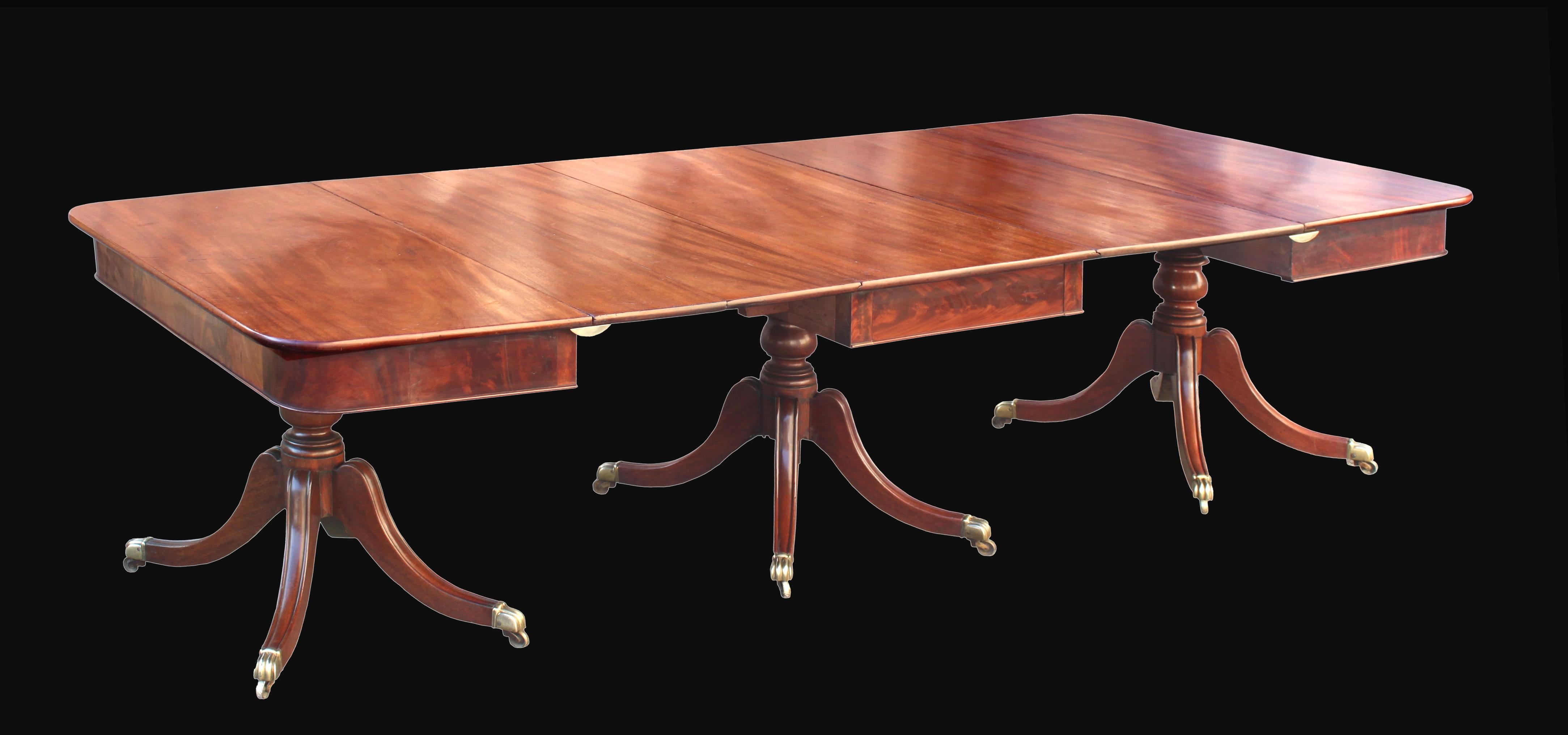 English Regency Three Pillar Mahogany Dining Table For Sale