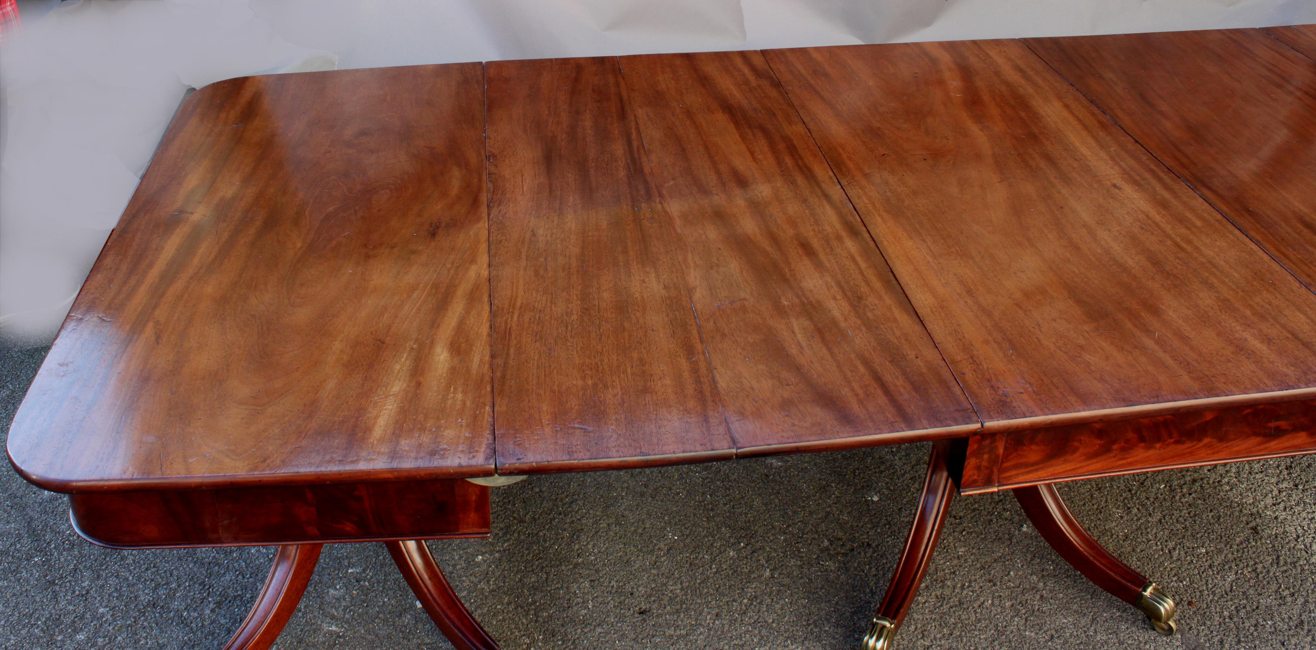 Regency Three Pillar Mahogany Dining Table For Sale 1