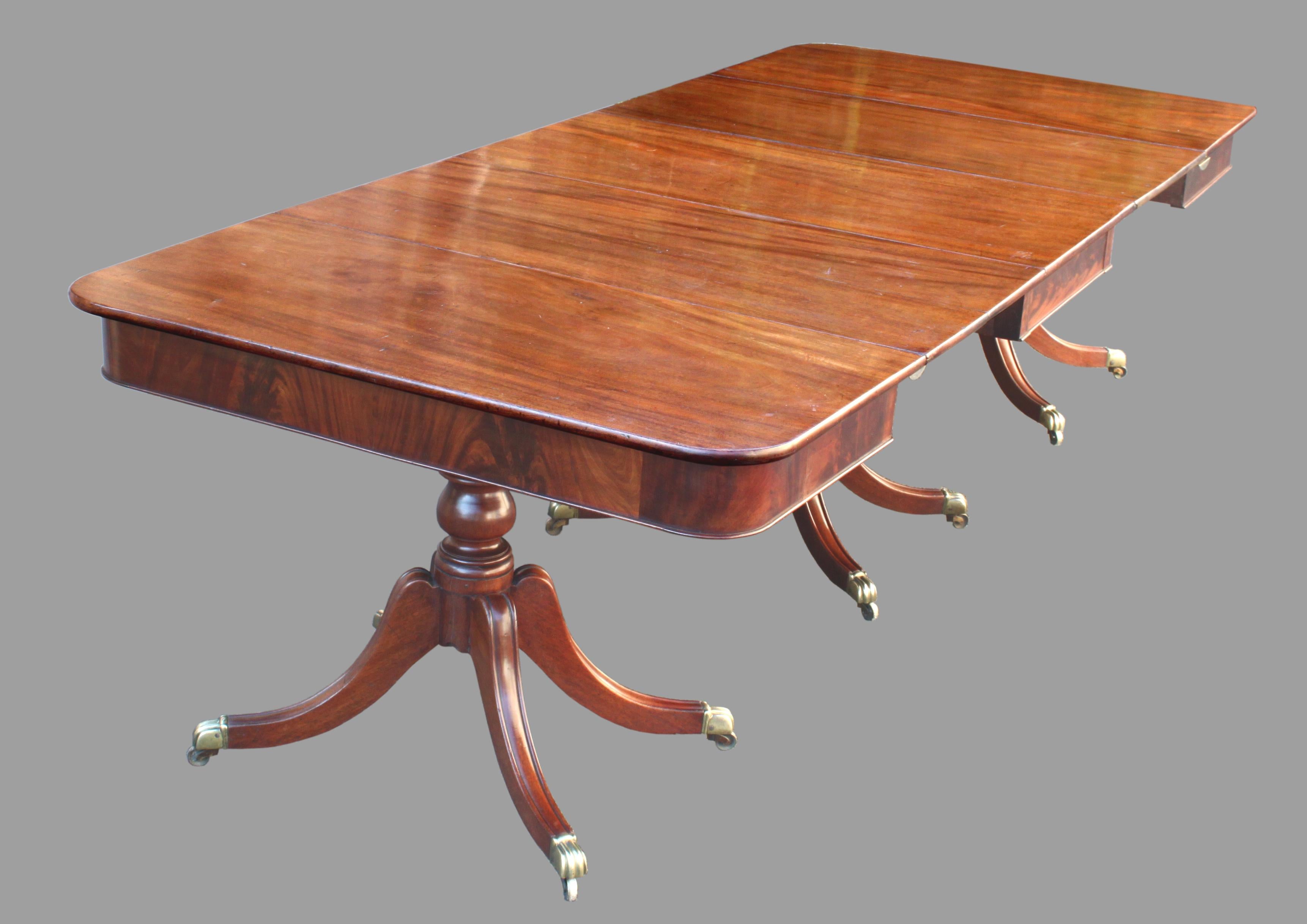 Regency Three Pillar Mahogany Dining Table For Sale 3