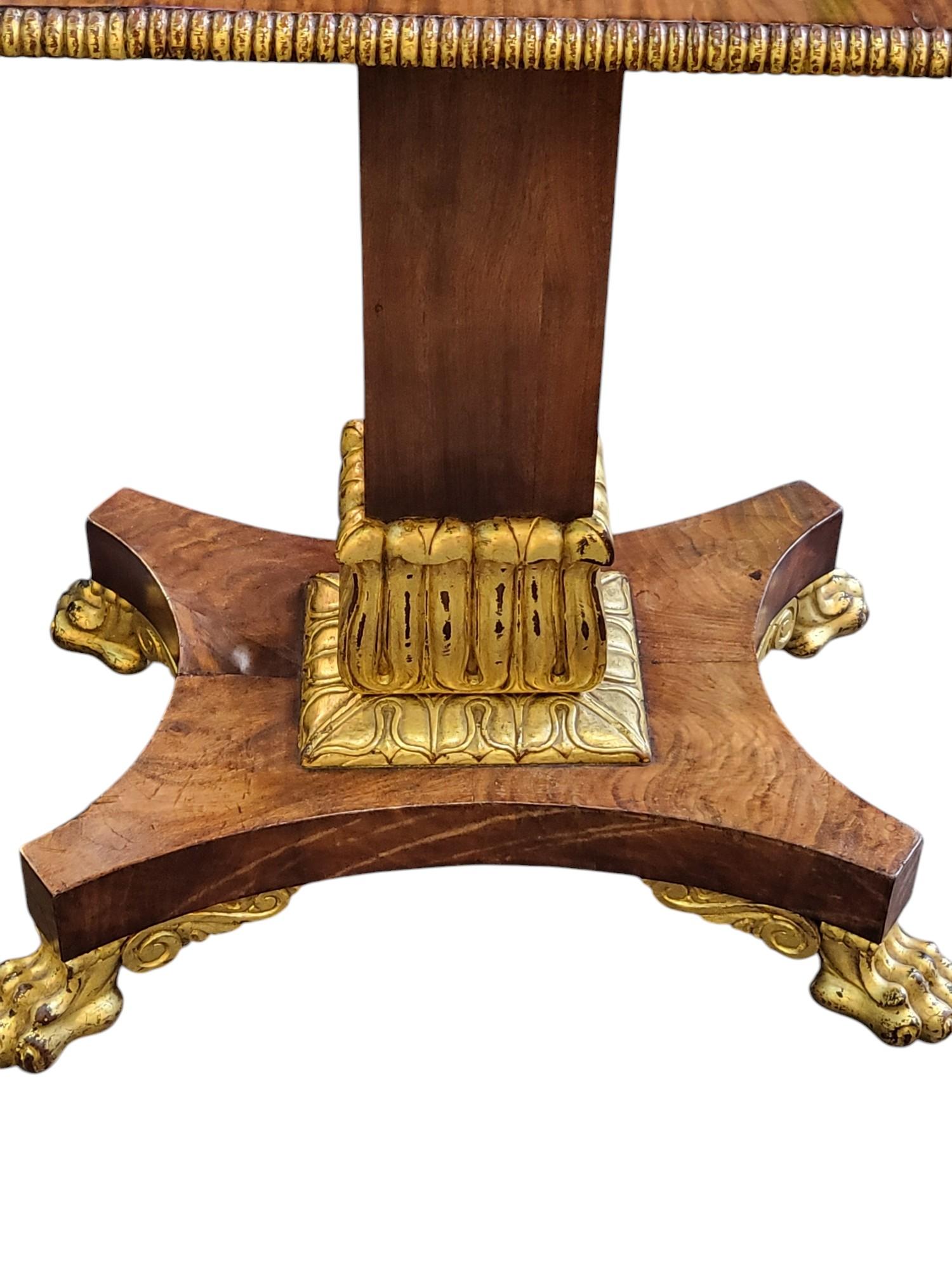Anglais Table Regency à plateau basculant en vente