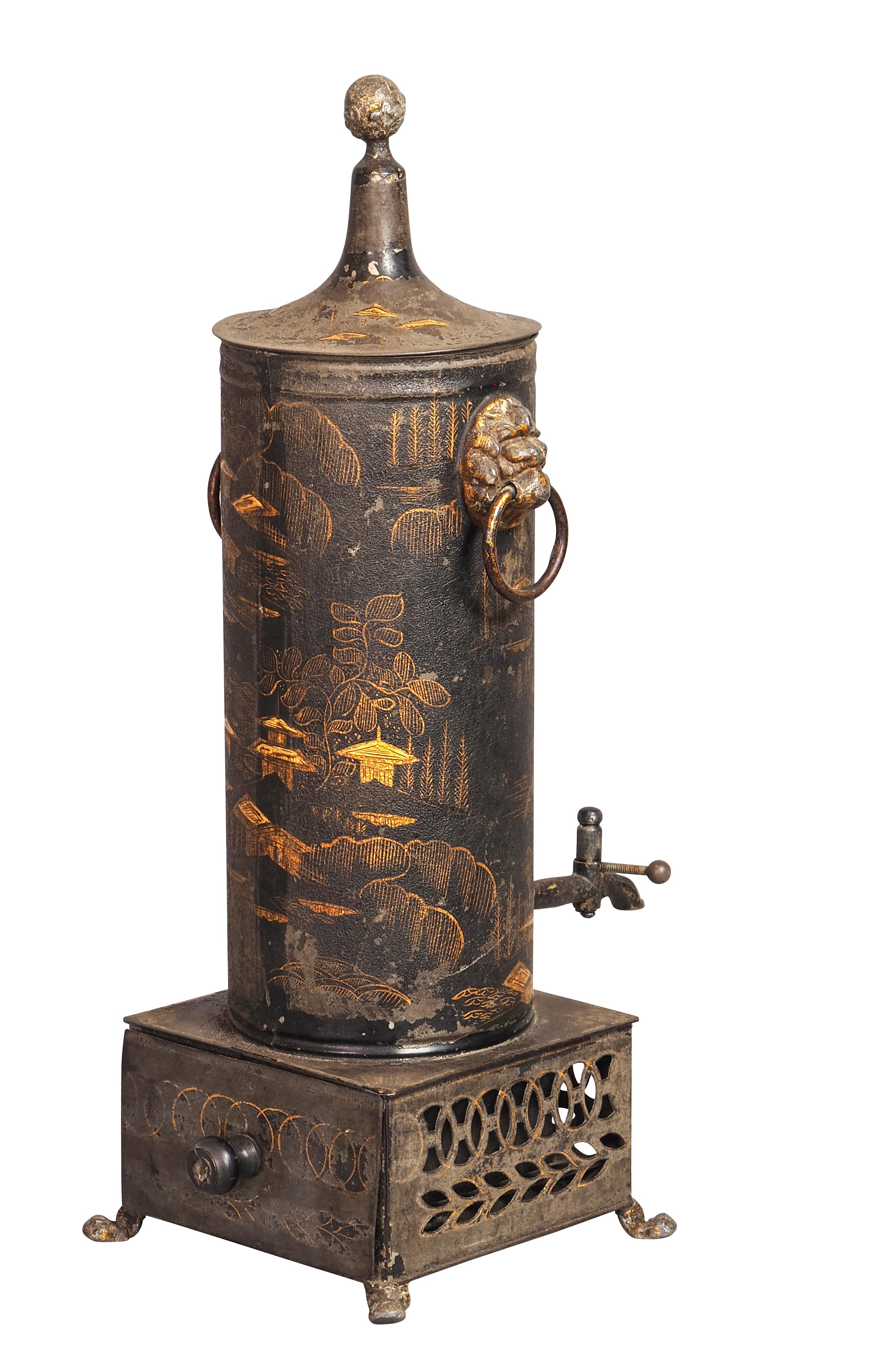 XIXe siècle Urne à eau chaude en tôle de style Régence en vente
