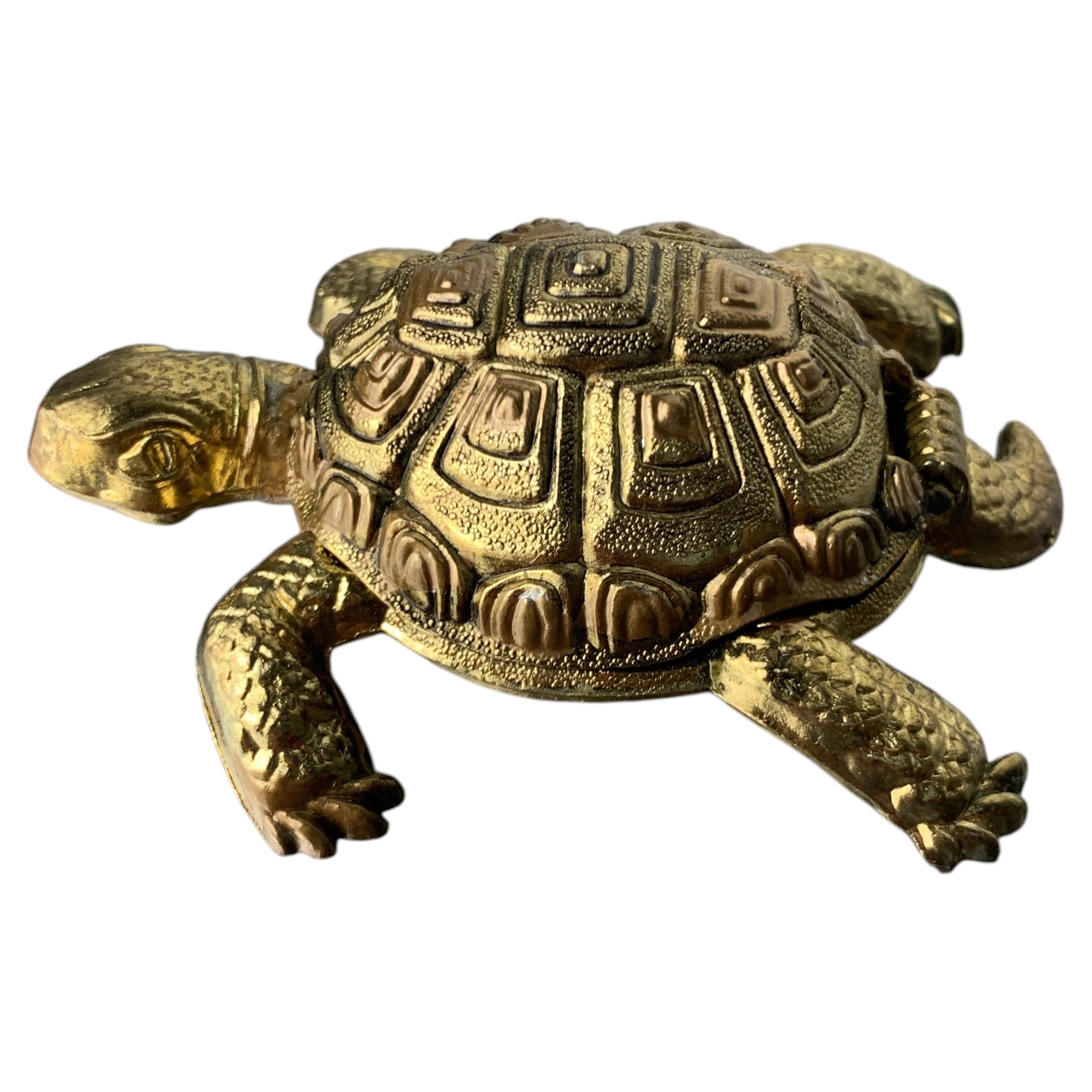 Regency turtle ashtray in brass, Spain, 1980's