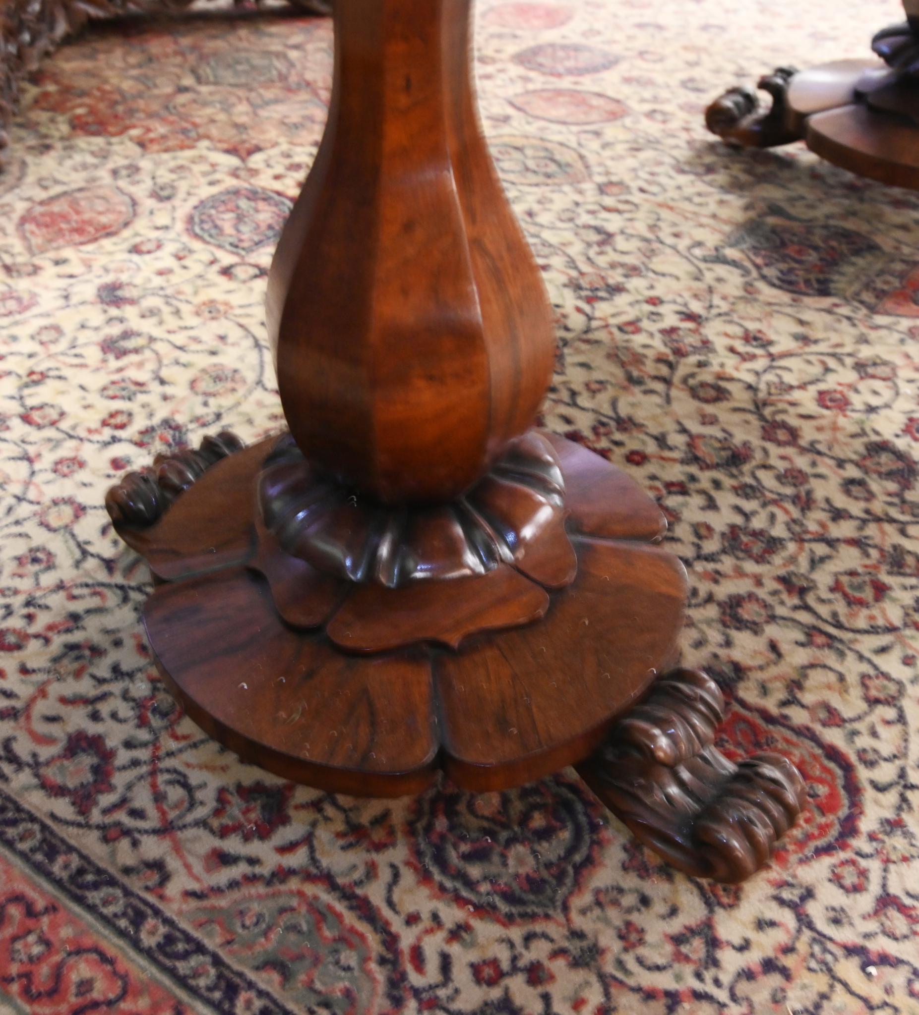Regency Walnut Sofa Table Tulip Legs 1820 In Good Condition For Sale In Potters Bar, GB