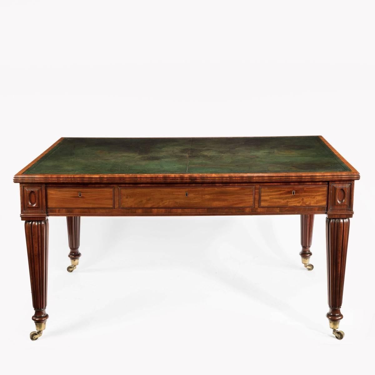 Regency Well-Figured Mahogany Writing Table In Good Condition For Sale In Lymington, Hampshire