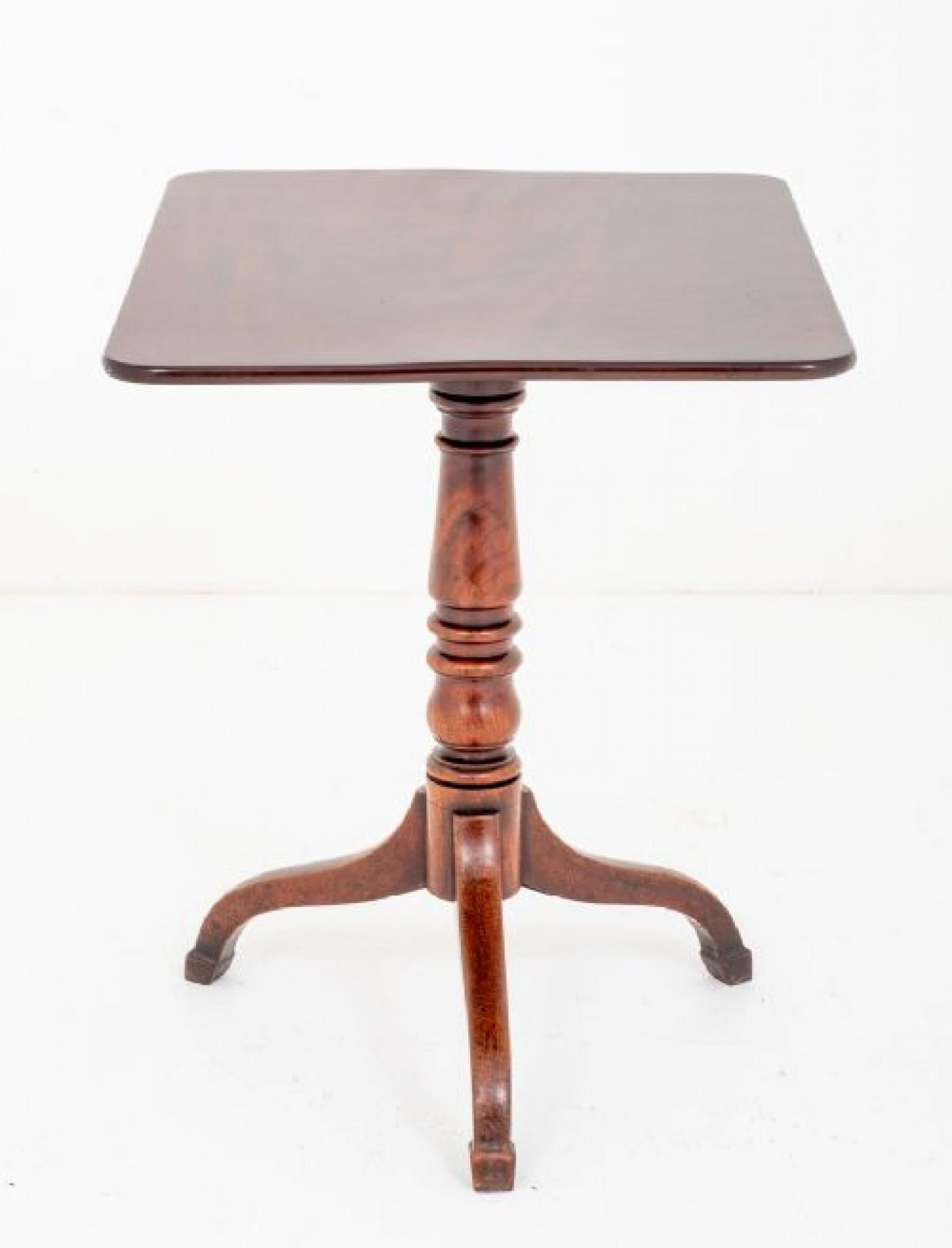 Fin du 20e siècle Table à vin Regency Tables d'appoint en acajou ancien en vente