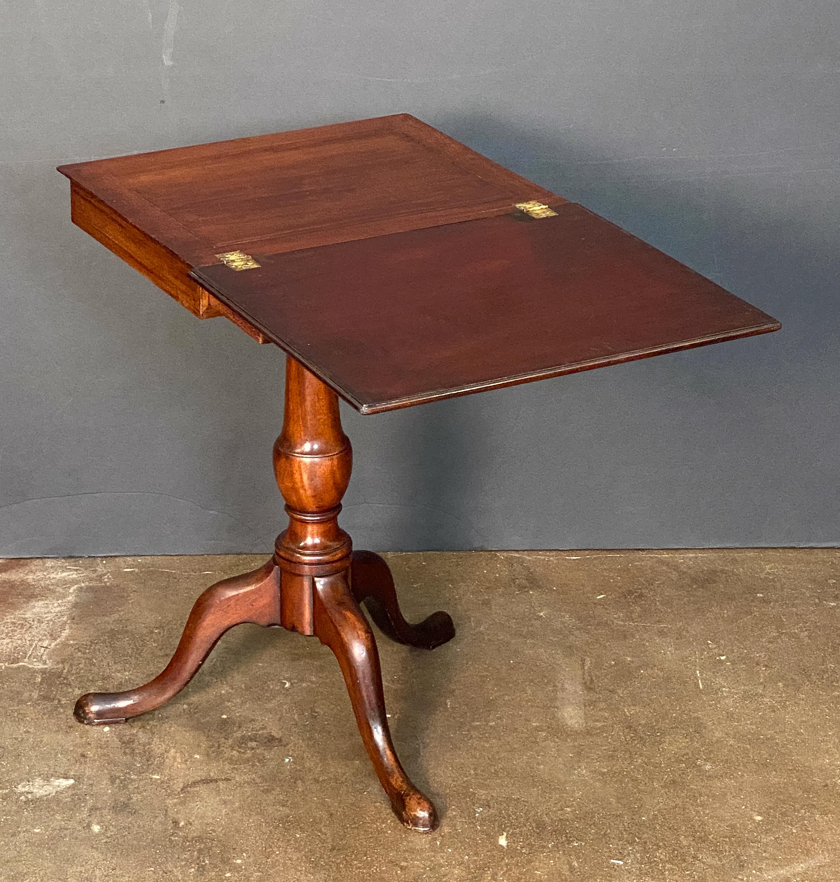 Turned Regency Writing Table or Side Table of Mahogany on Pedestal Base from England For Sale