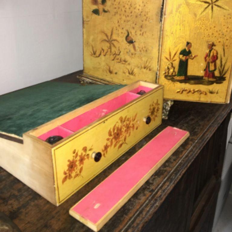 19th Century Regency Yellow Chinoiserie Vanity Cabinet