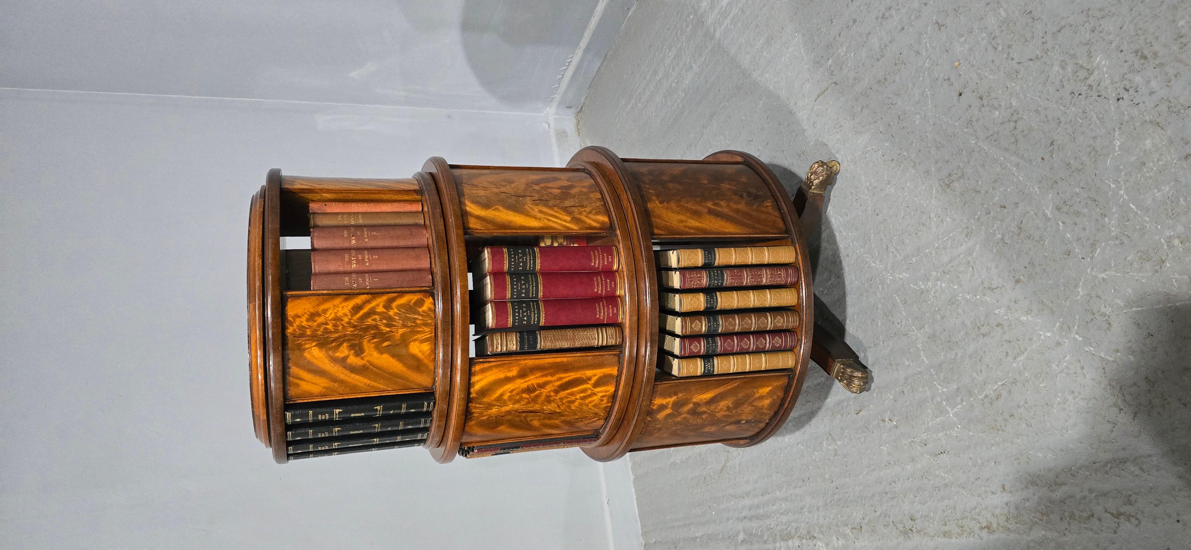 XX secolo Libreria girevole in mogano Regeny