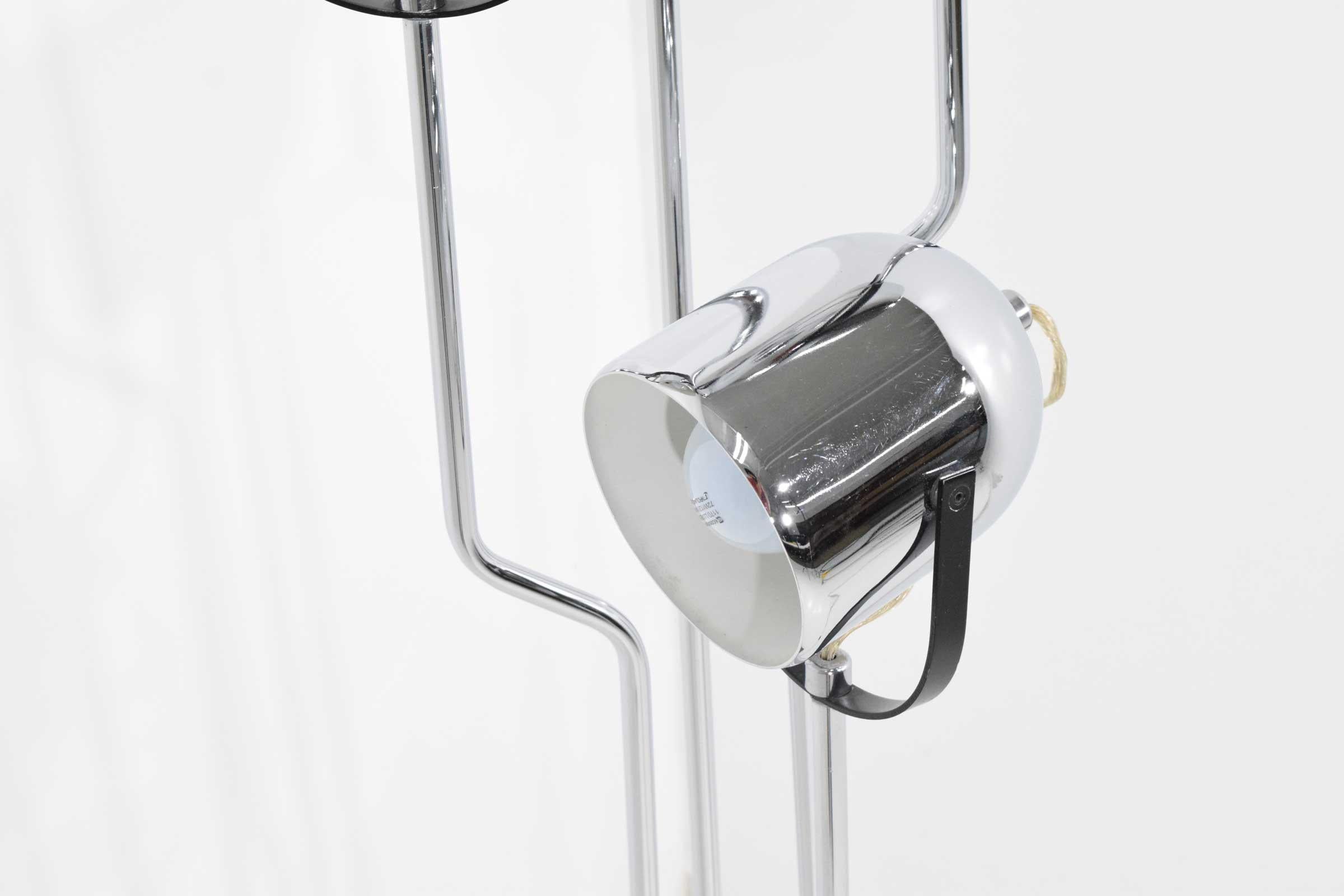 20ième siècle Reggiani, lampadaire à 4 têtes, chrome et noir