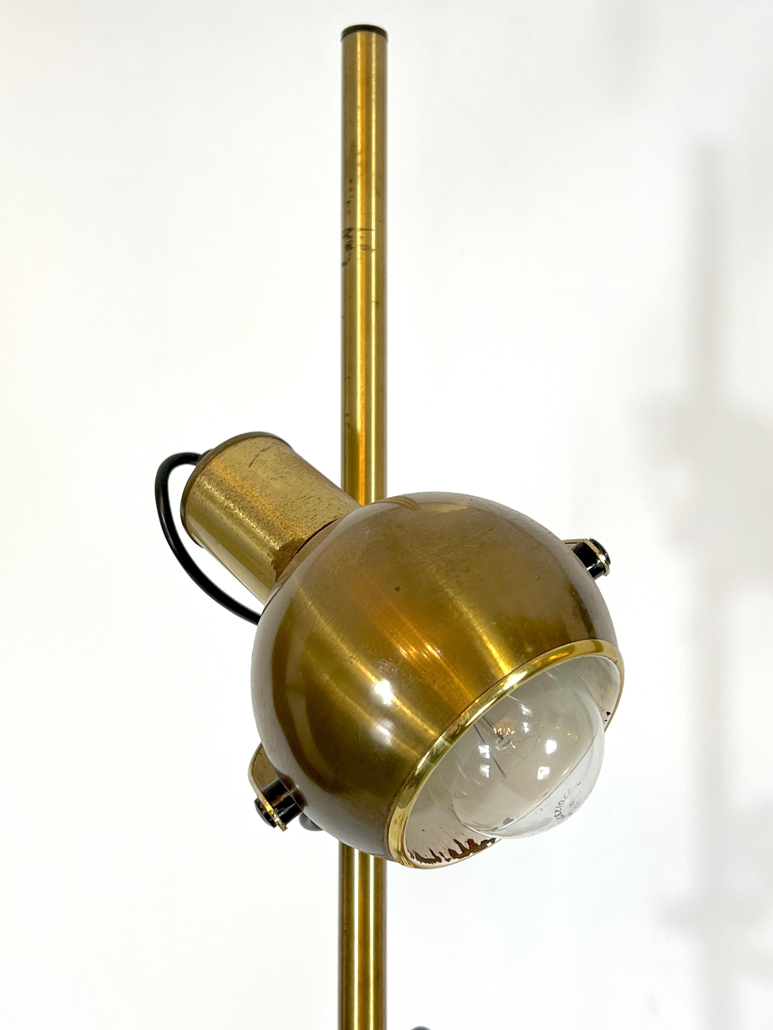 Reggiani, Ausziehbare Stehlampe aus Messing aus den 70er Jahren im Zustand „Gut“ im Angebot in Catania, CT