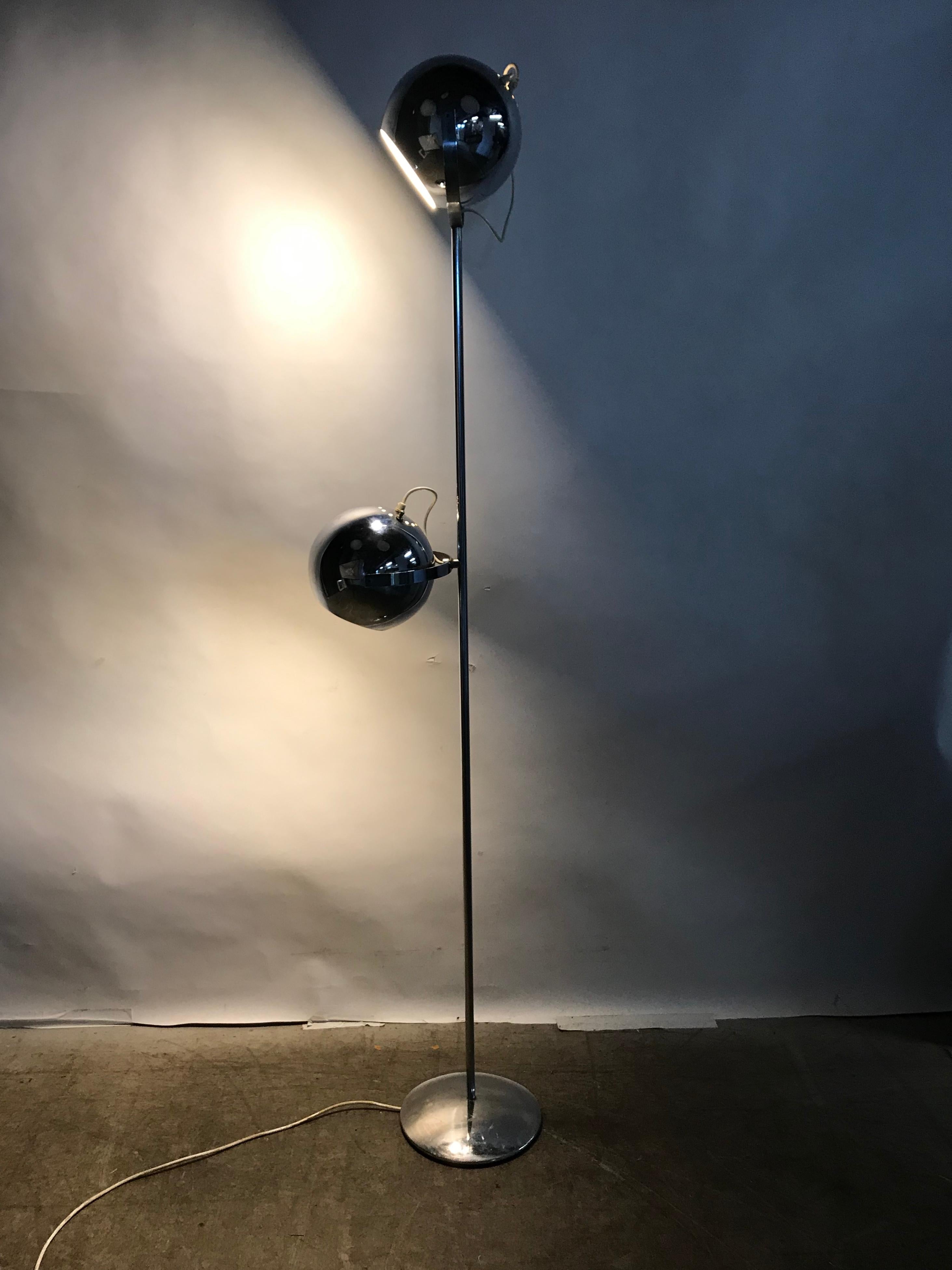 Mid-20th Century Reggiani Chromed Eyeball Floor Lamp, 1960s, Italy