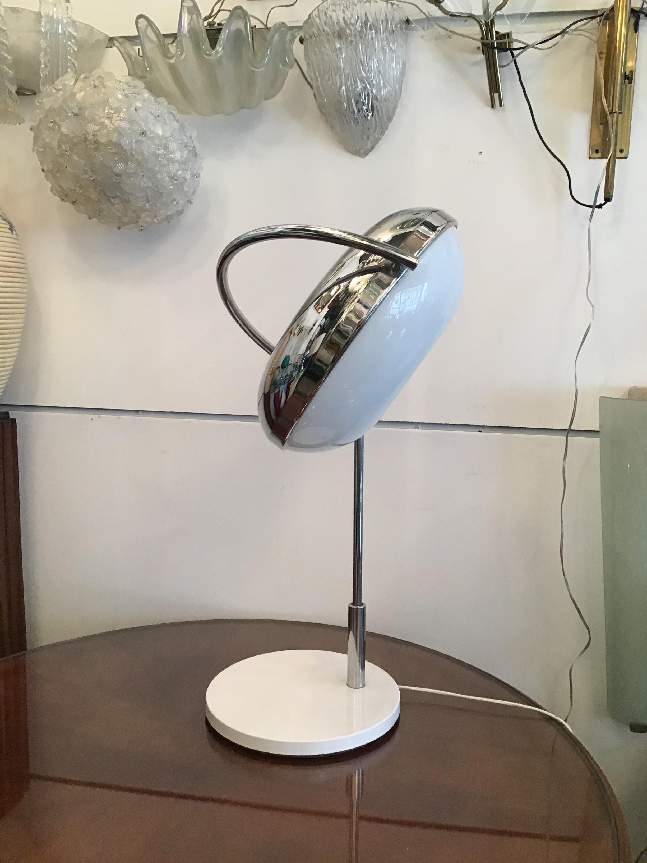 Reggiani Exclusive Table Lamp Metal Crome Iron Plexiglass, 1967, Italy For Sale 4