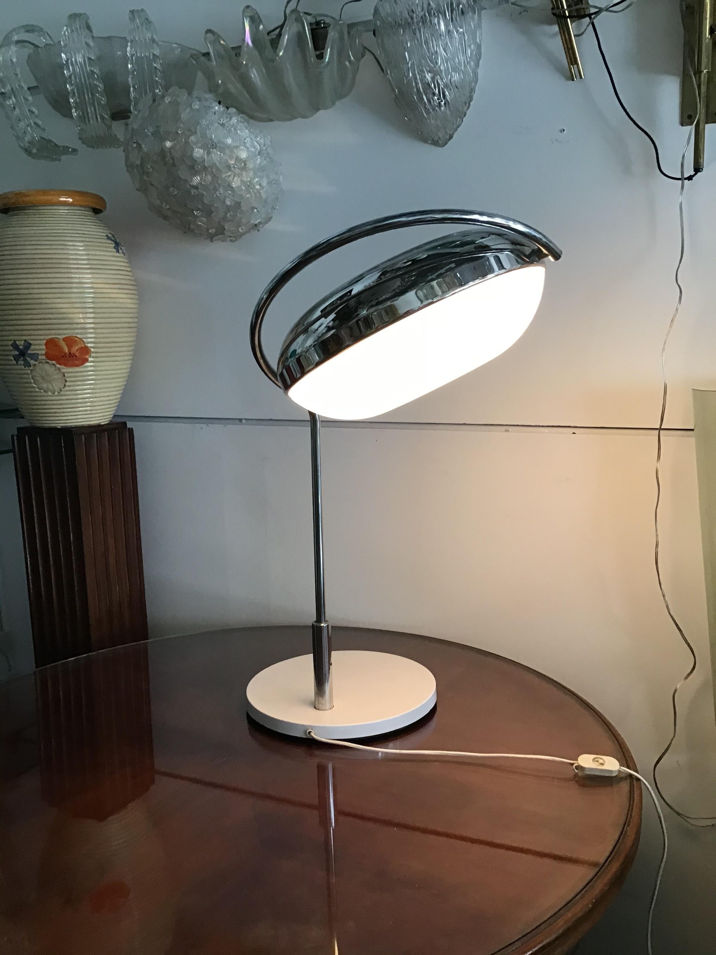 Reggiani Exclusive Table Lamp Metal Crome Iron Plexiglass, 1967, Italy For Sale 12