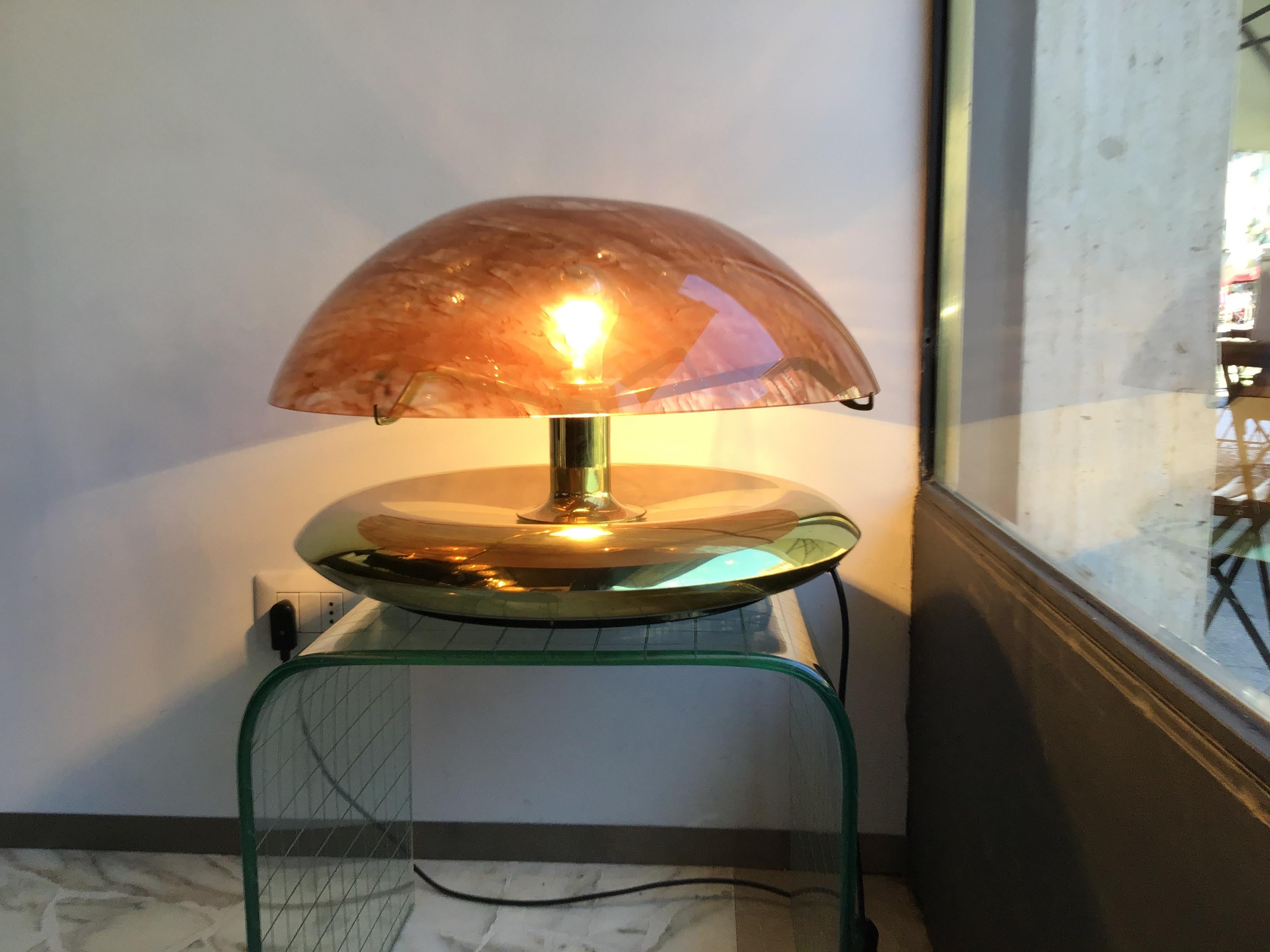 20ième siècle Lampe de bureau Reggiani Medusa en laiton et perspex, 1970, Italie en vente