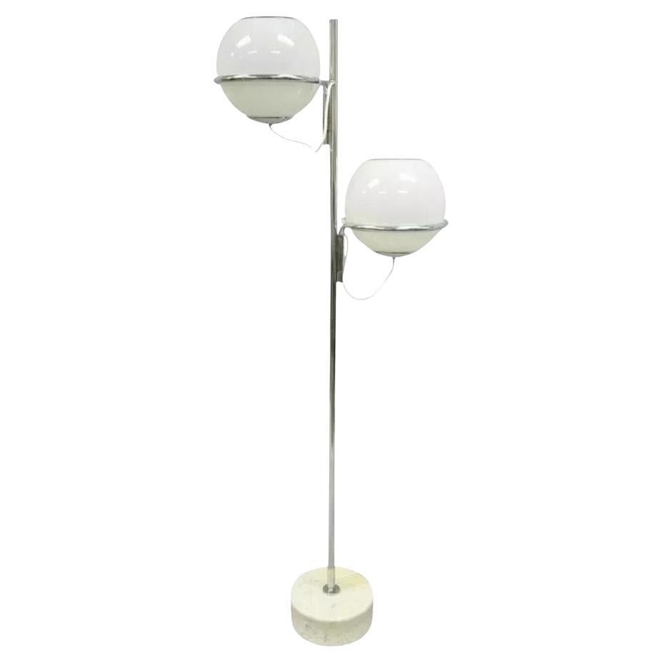 Reggiani Moderne italienische Stehlampe aus Chrommarmor mit doppeltem Glaskugel, Mid-Century Modern