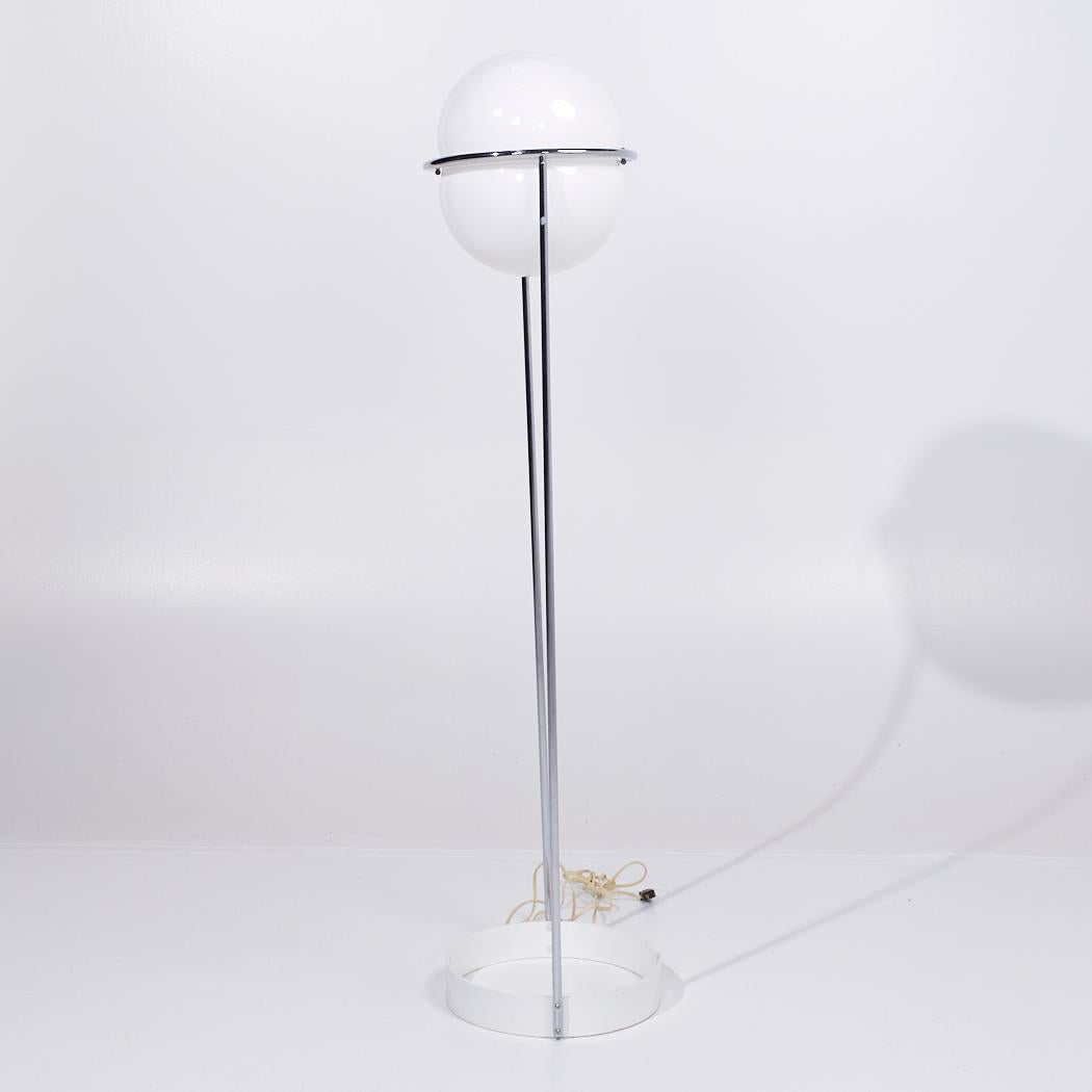 Reggiani Style Mid Century Italian Chrome Floor Lamp In Good Condition For Sale In Countryside, IL