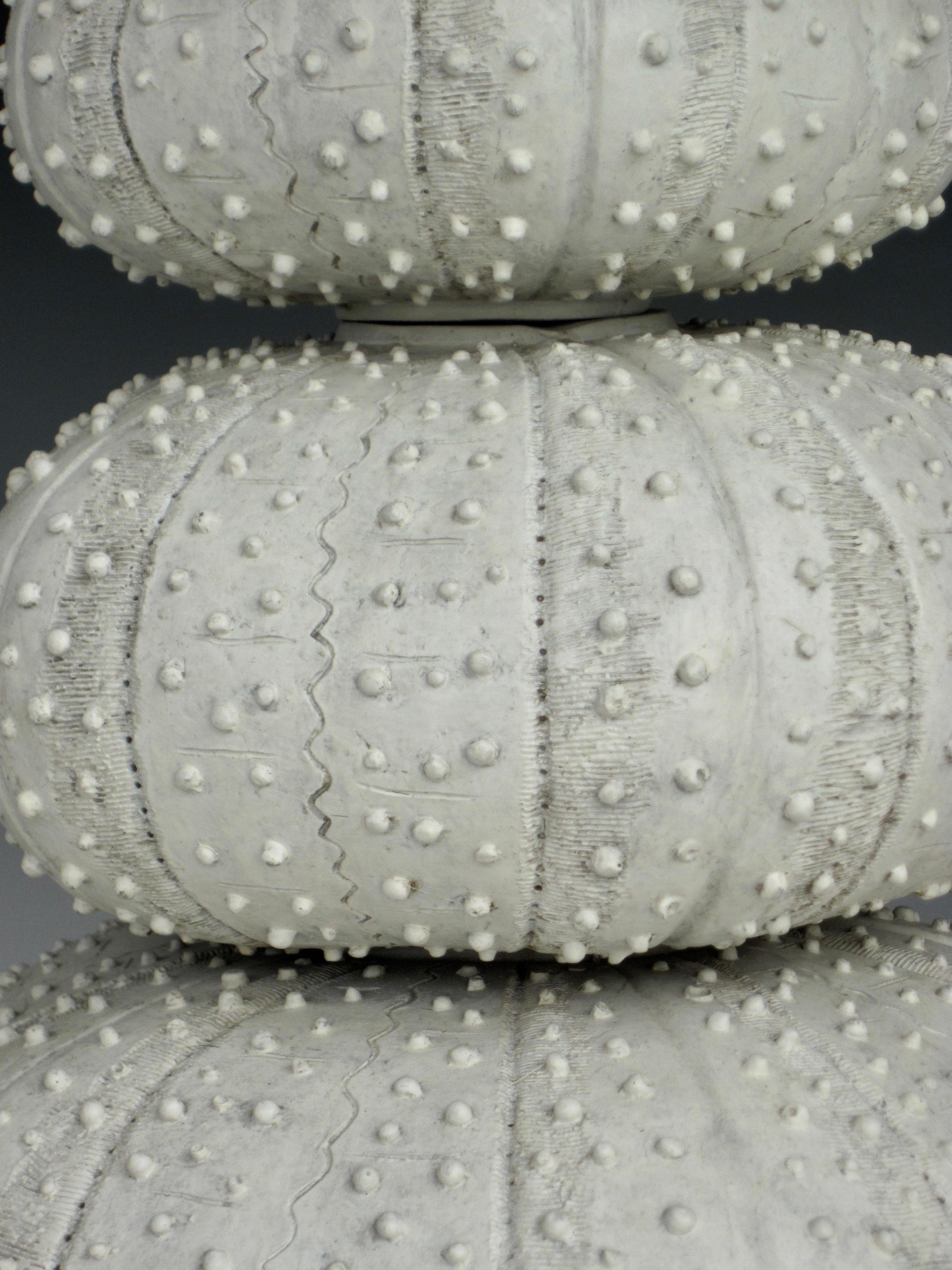 XXIe siècle et contemporain Lampe de table empilée Sea Urchin attribuée à Regina Andrews en vente