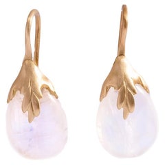 Regina Gambatesa Orecchini con gancio e Labradorite